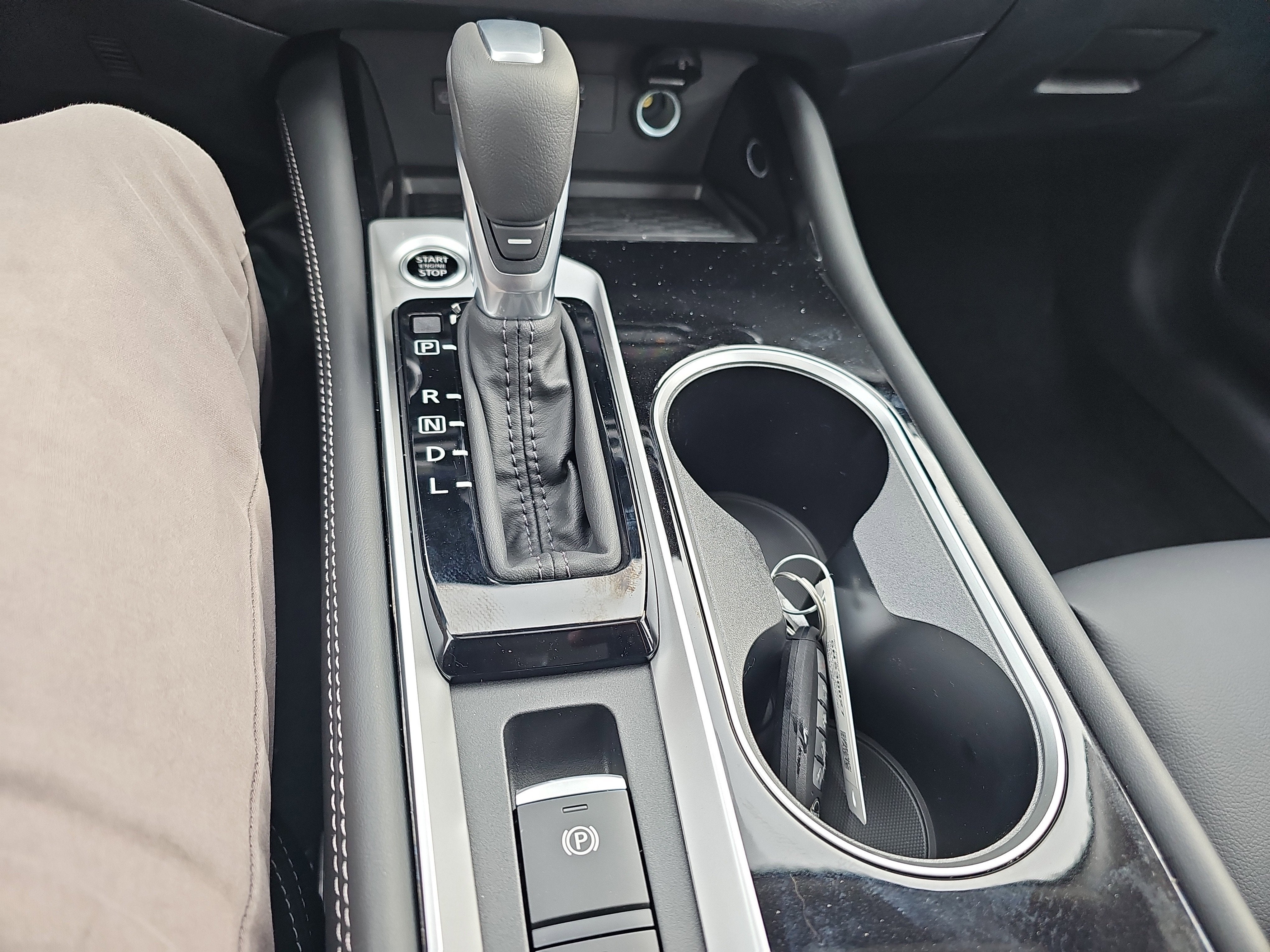 2025 Nissan Altima SL