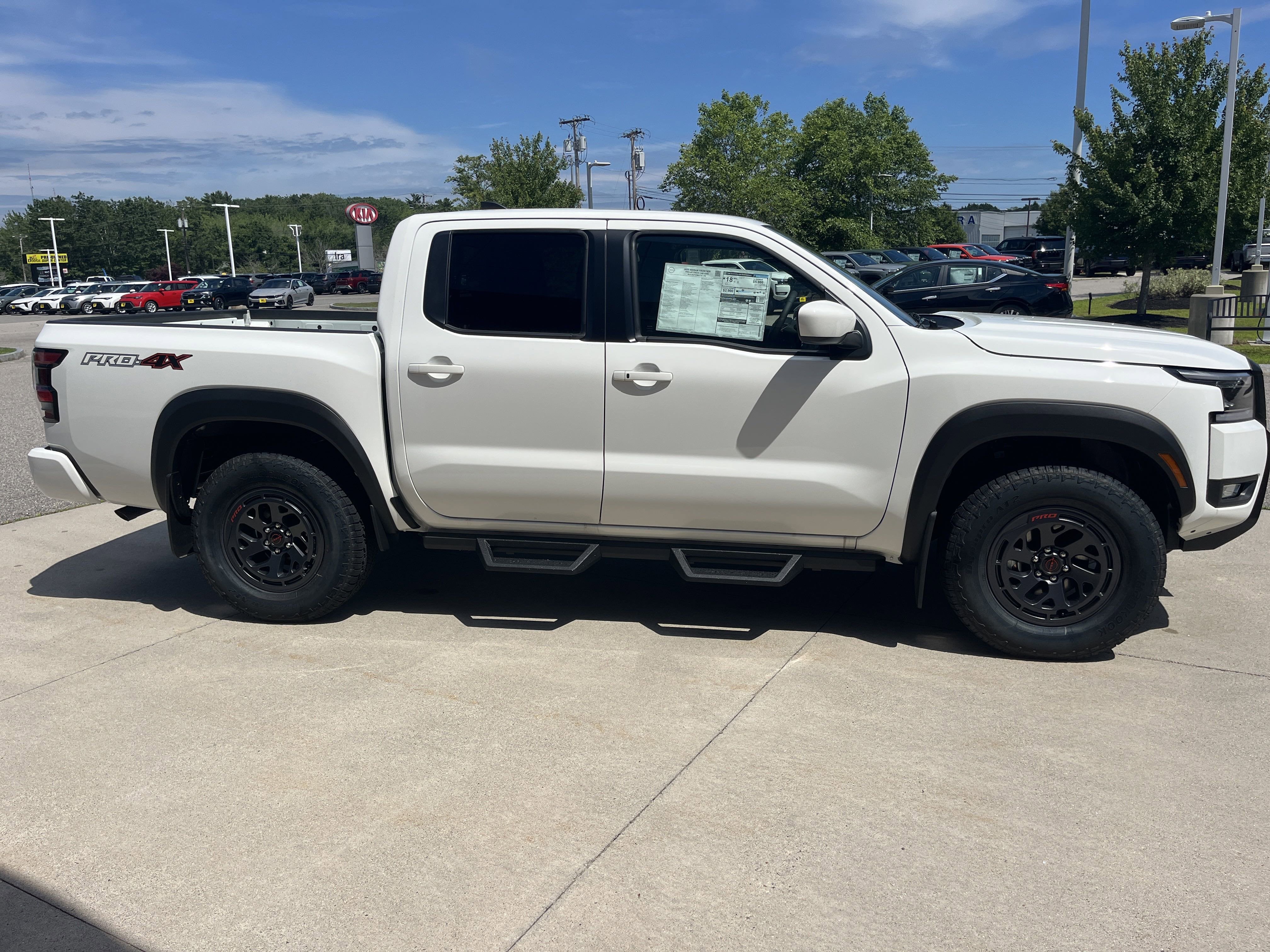 2025 Nissan Frontier PRO-4X