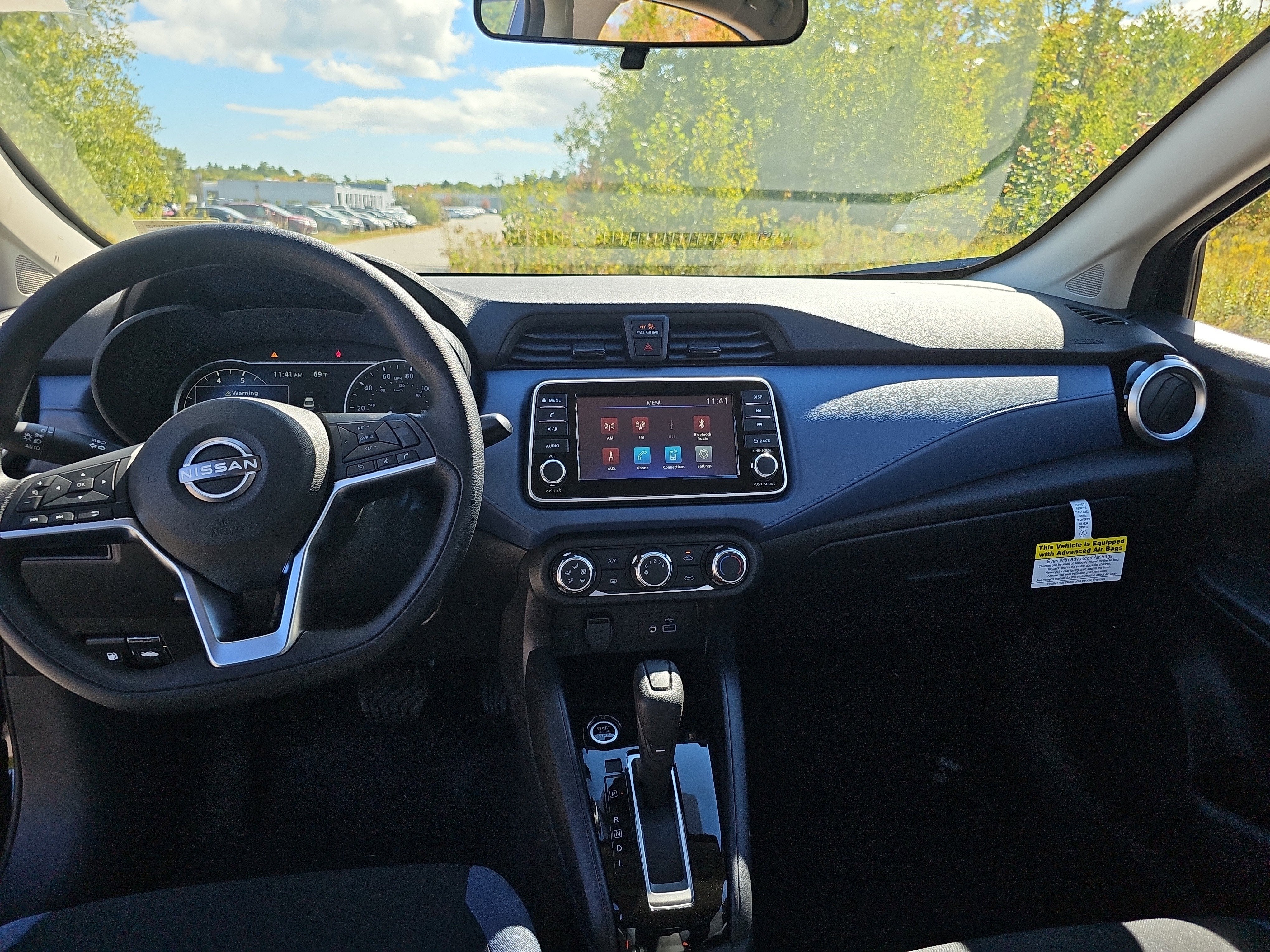 2025 Nissan Versa SV