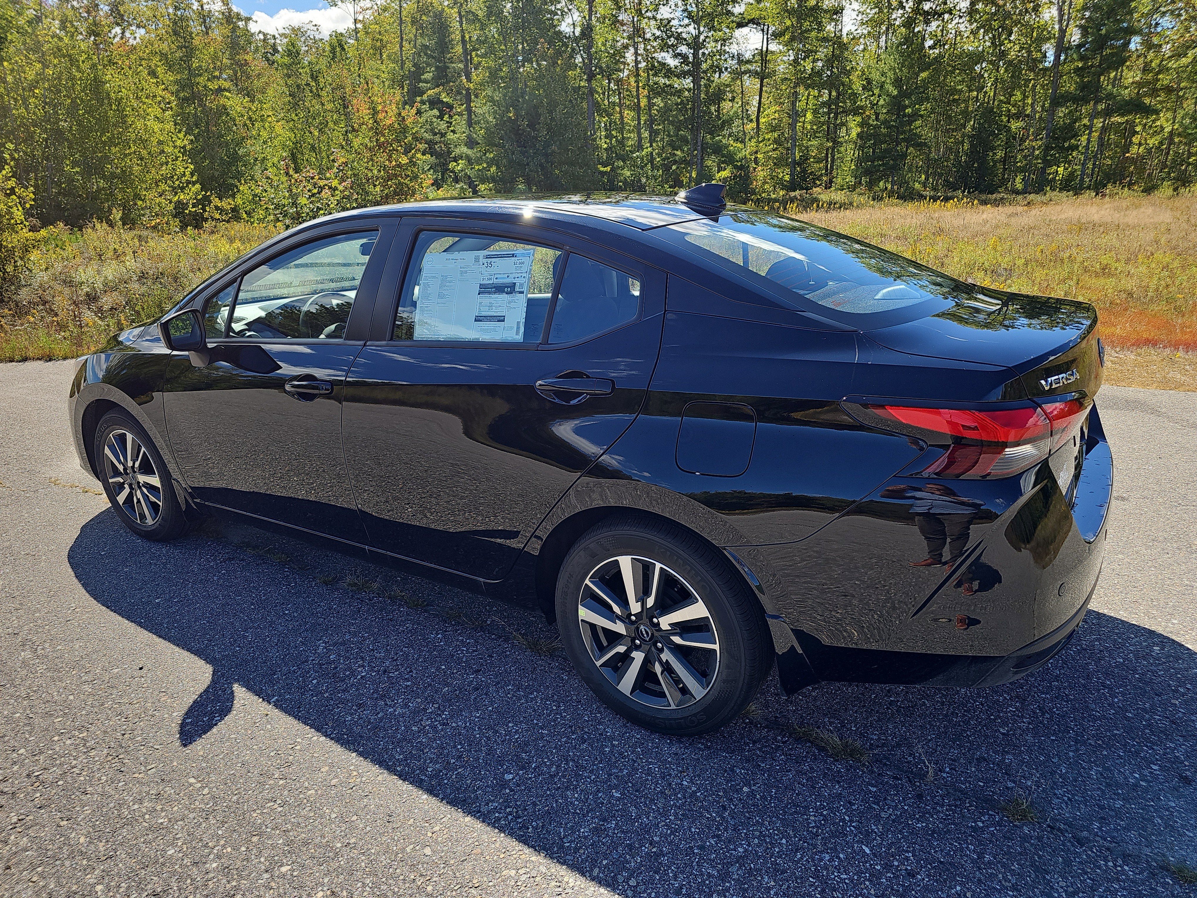 2025 Nissan Versa SV
