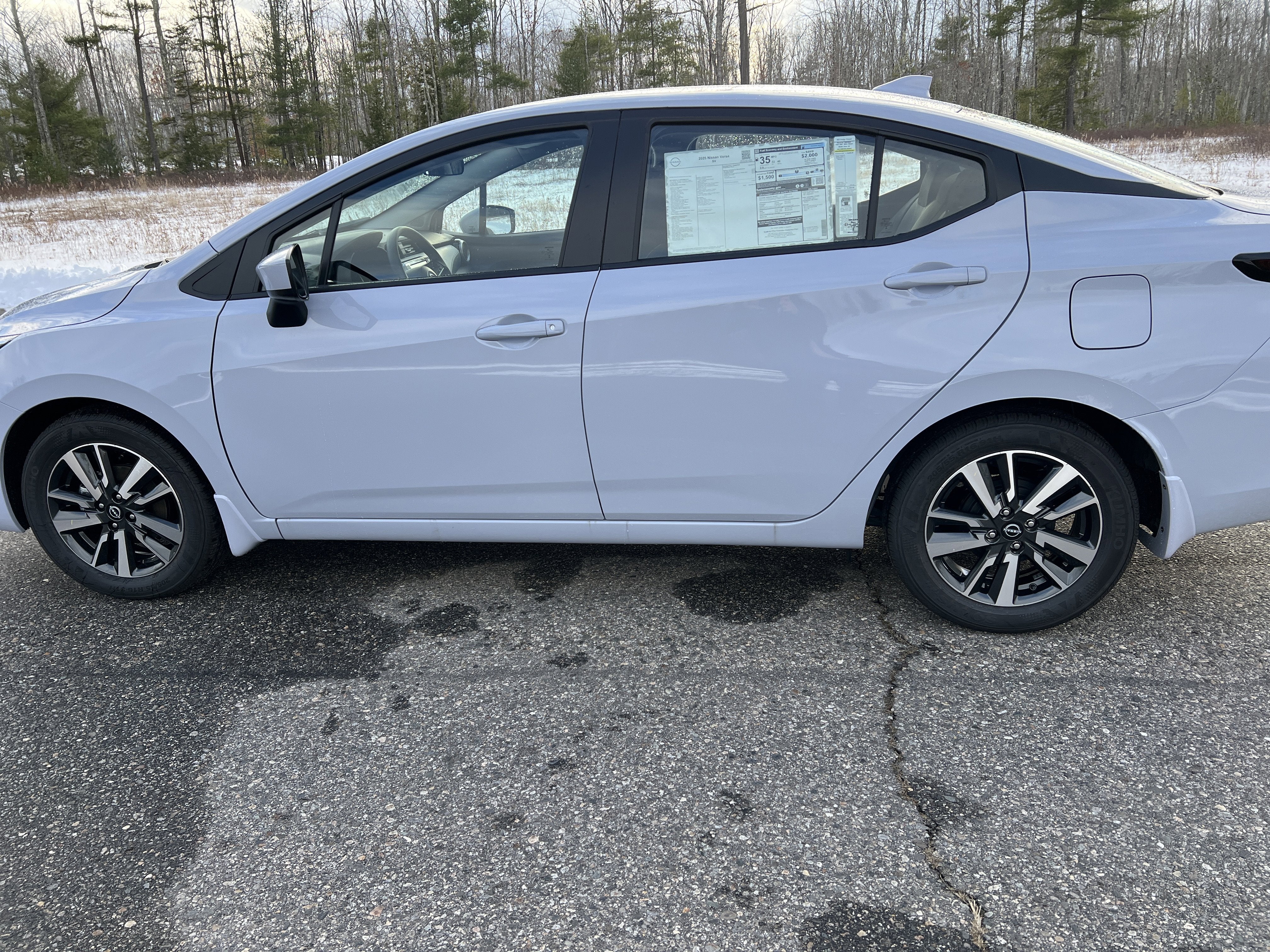 2025 Nissan Versa SV