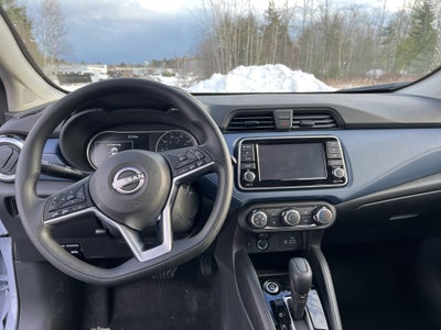 2025 Nissan Versa SV