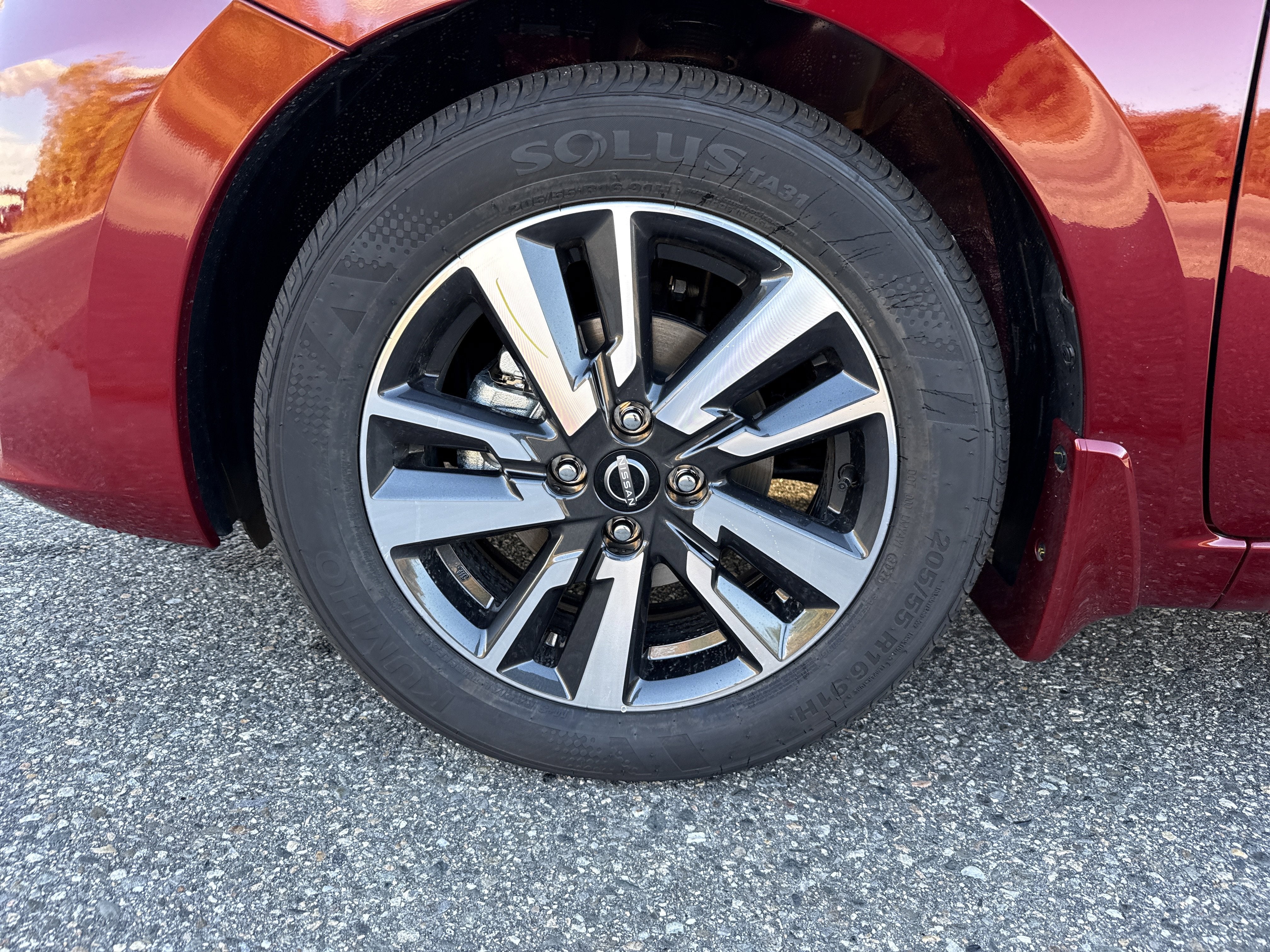 2025 Nissan Versa SV