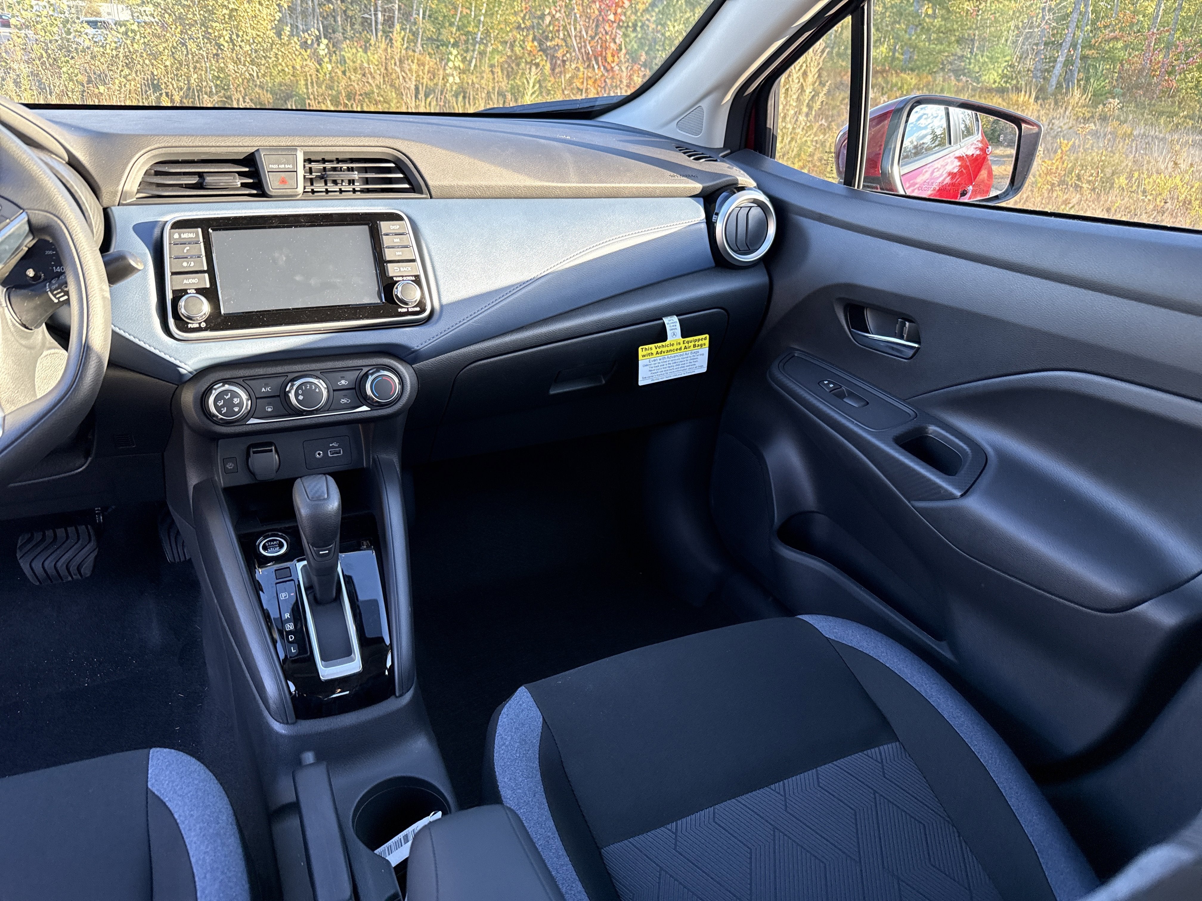 2025 Nissan Versa SV