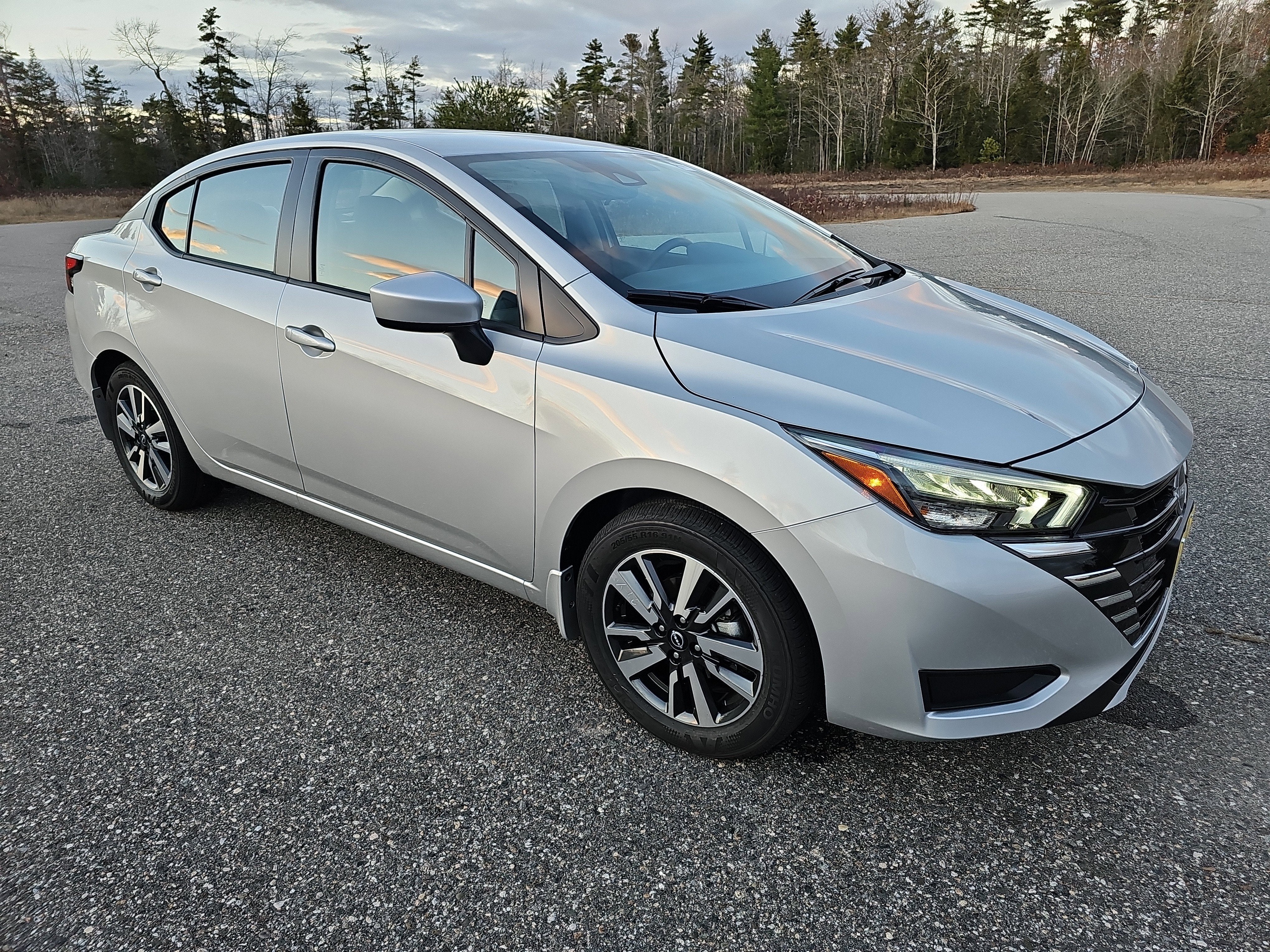 2025 Nissan Versa SV