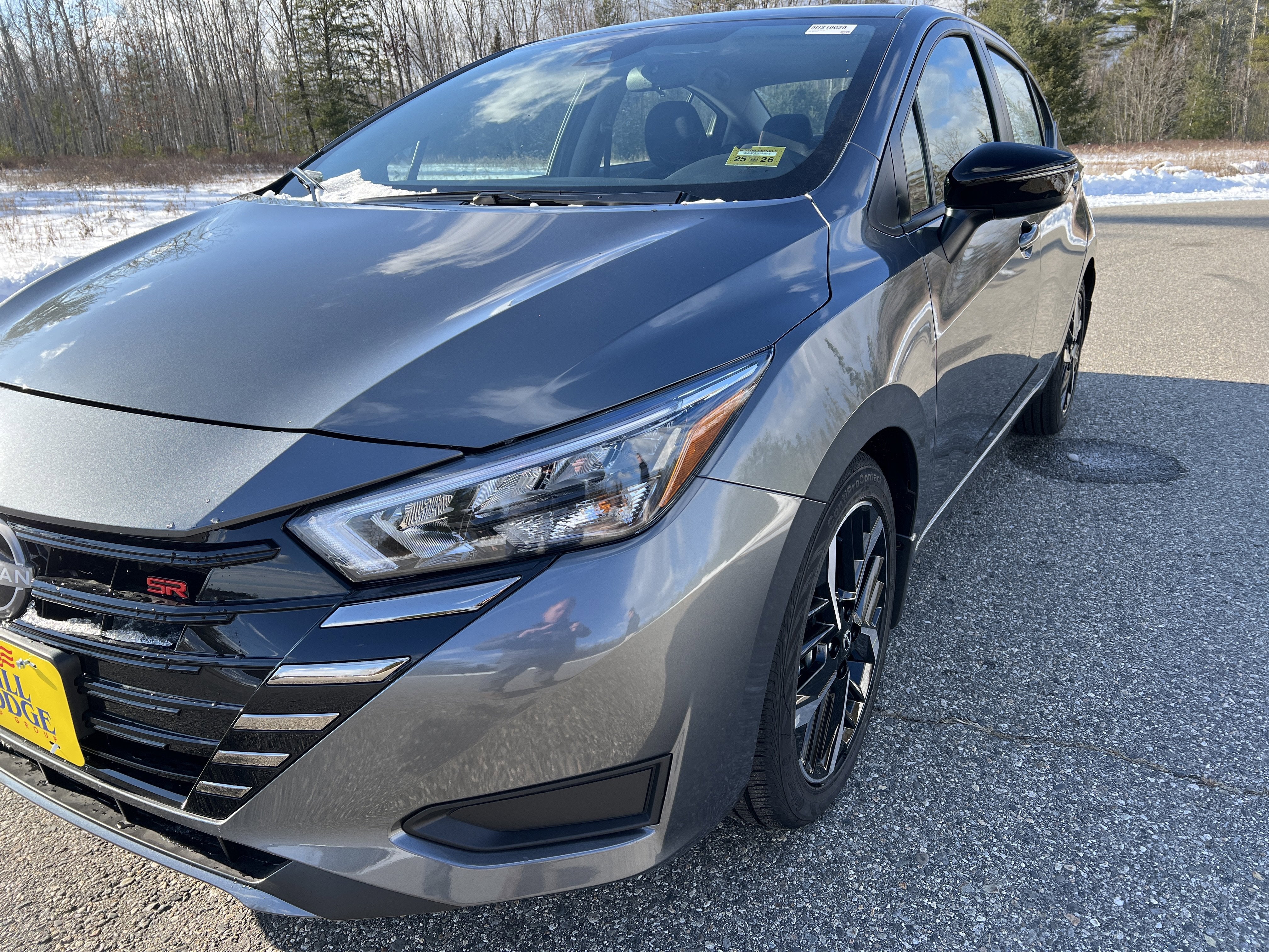 2025 Nissan Versa SR