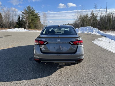 2025 Nissan Versa SR