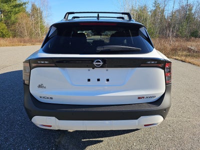 2026 Nissan Kicks SR