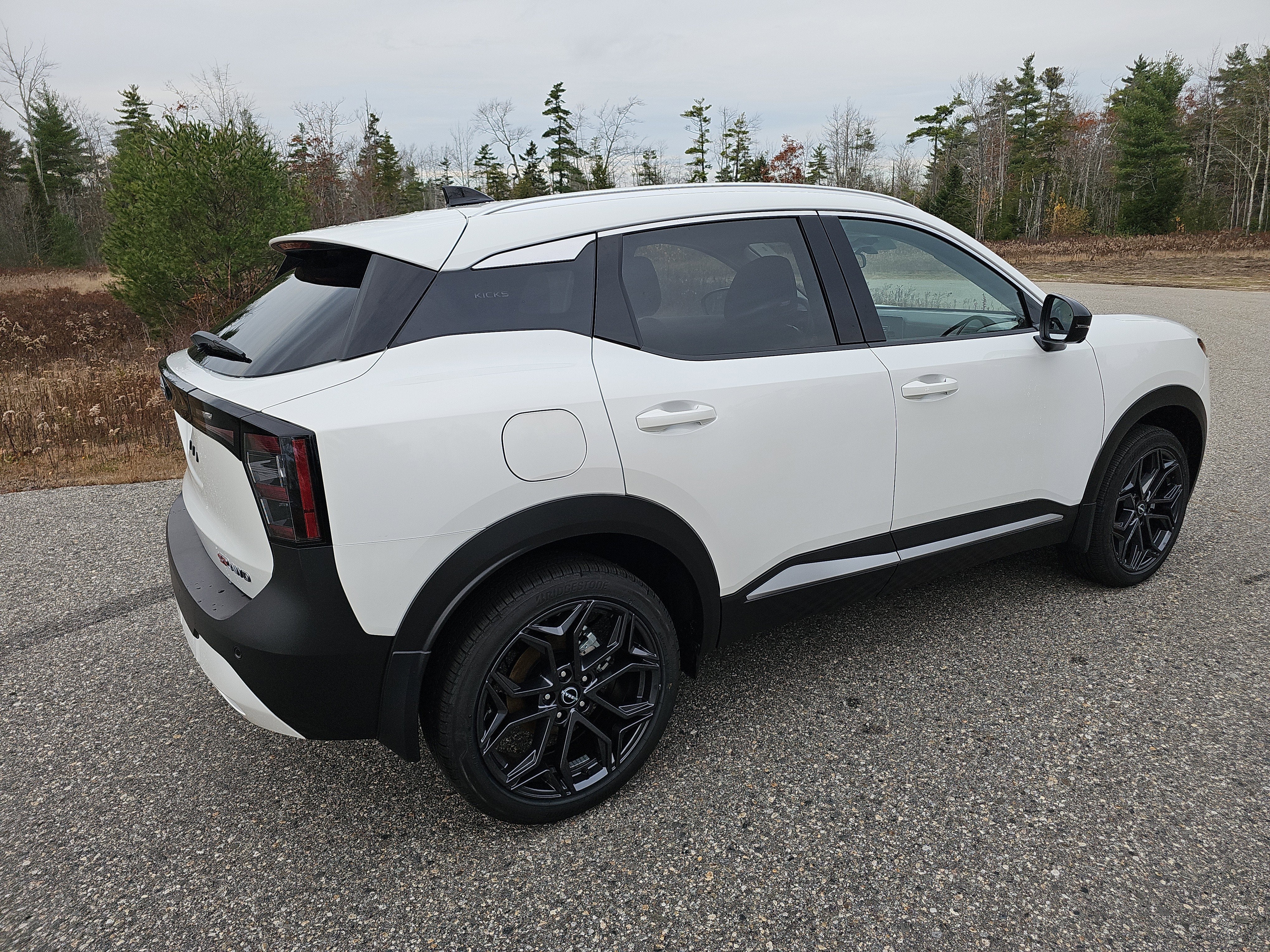 2026 Nissan Kicks SR