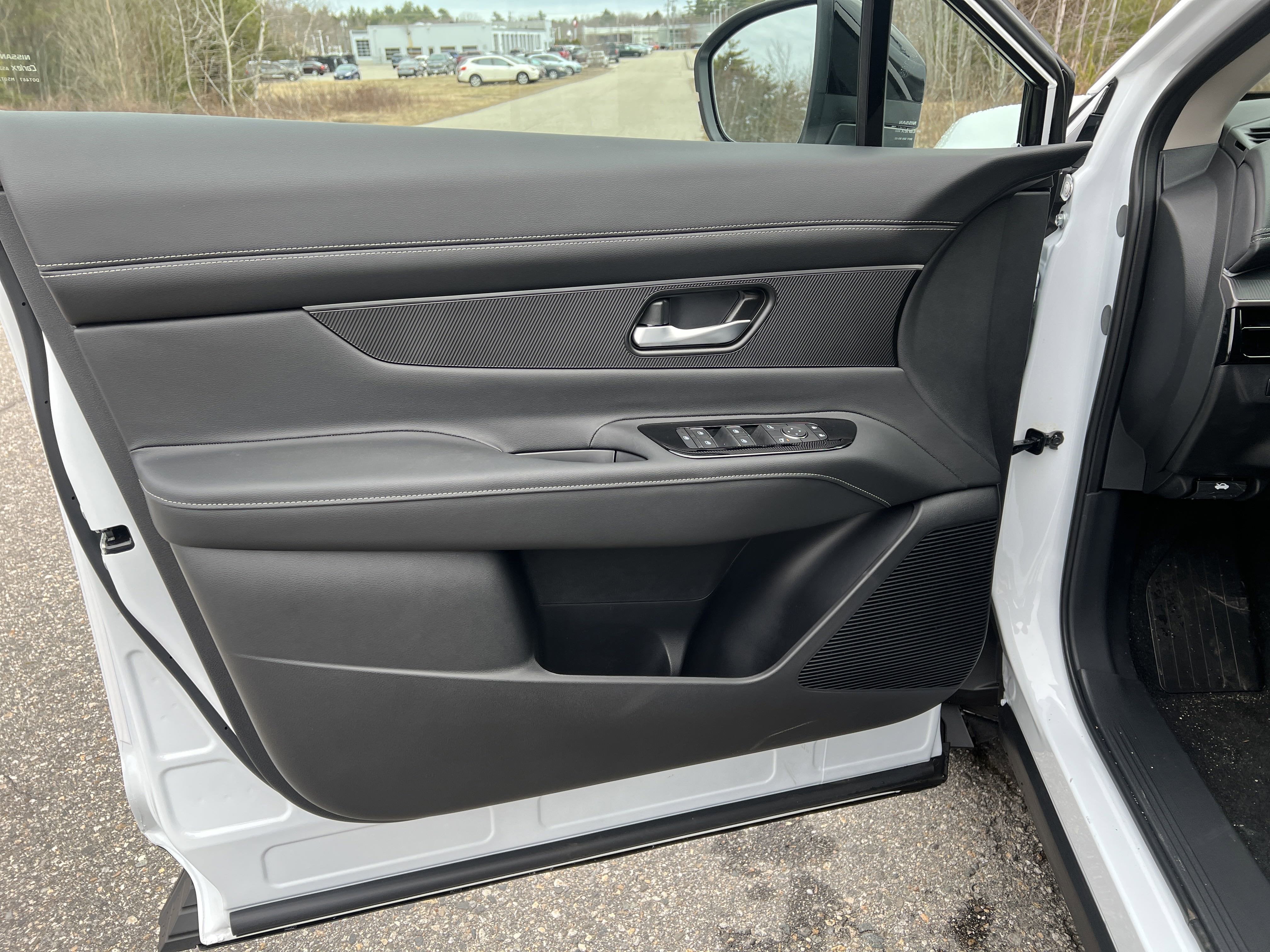 2025 Nissan Murano SV