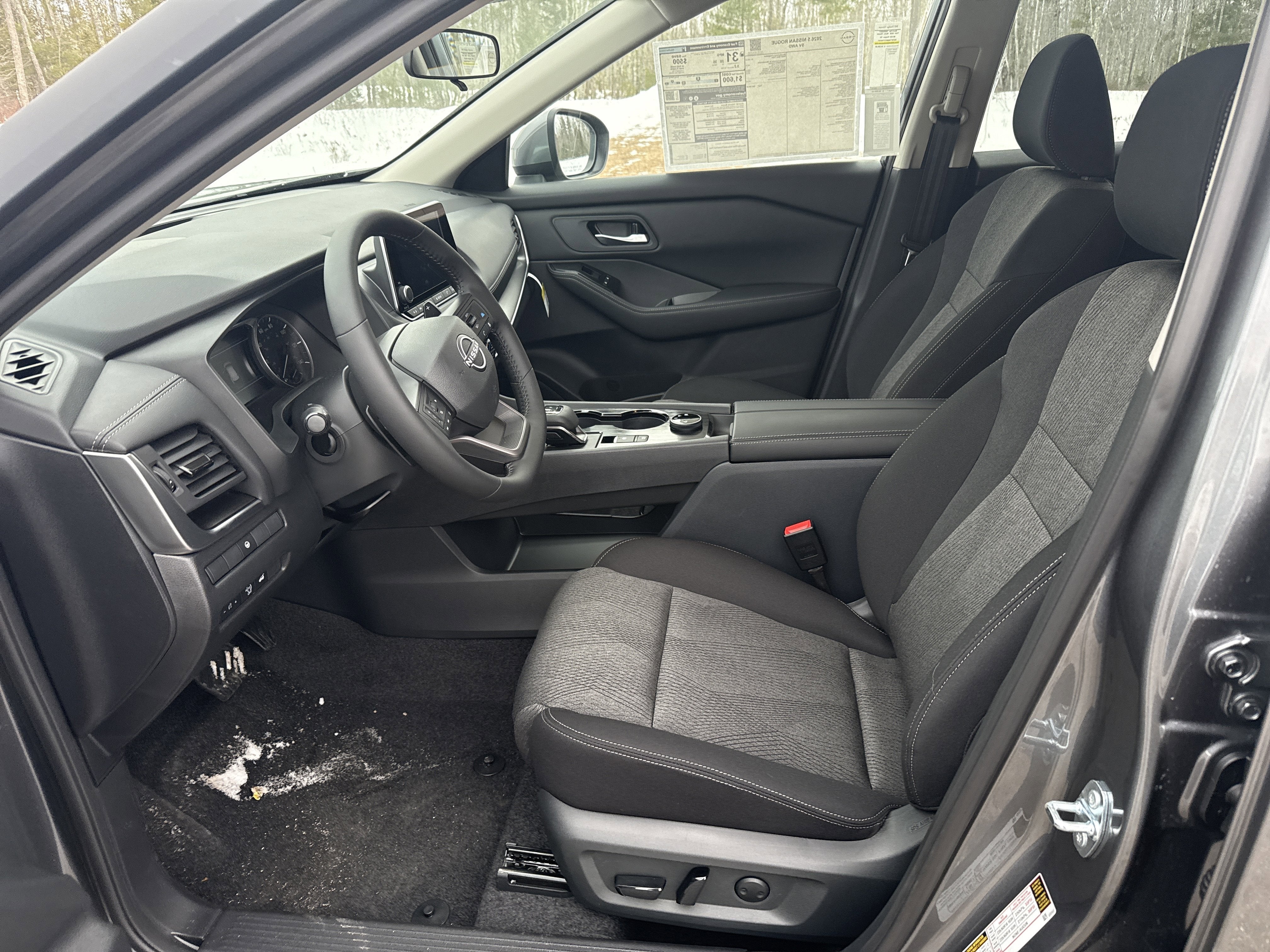 2026 Nissan Rogue SV