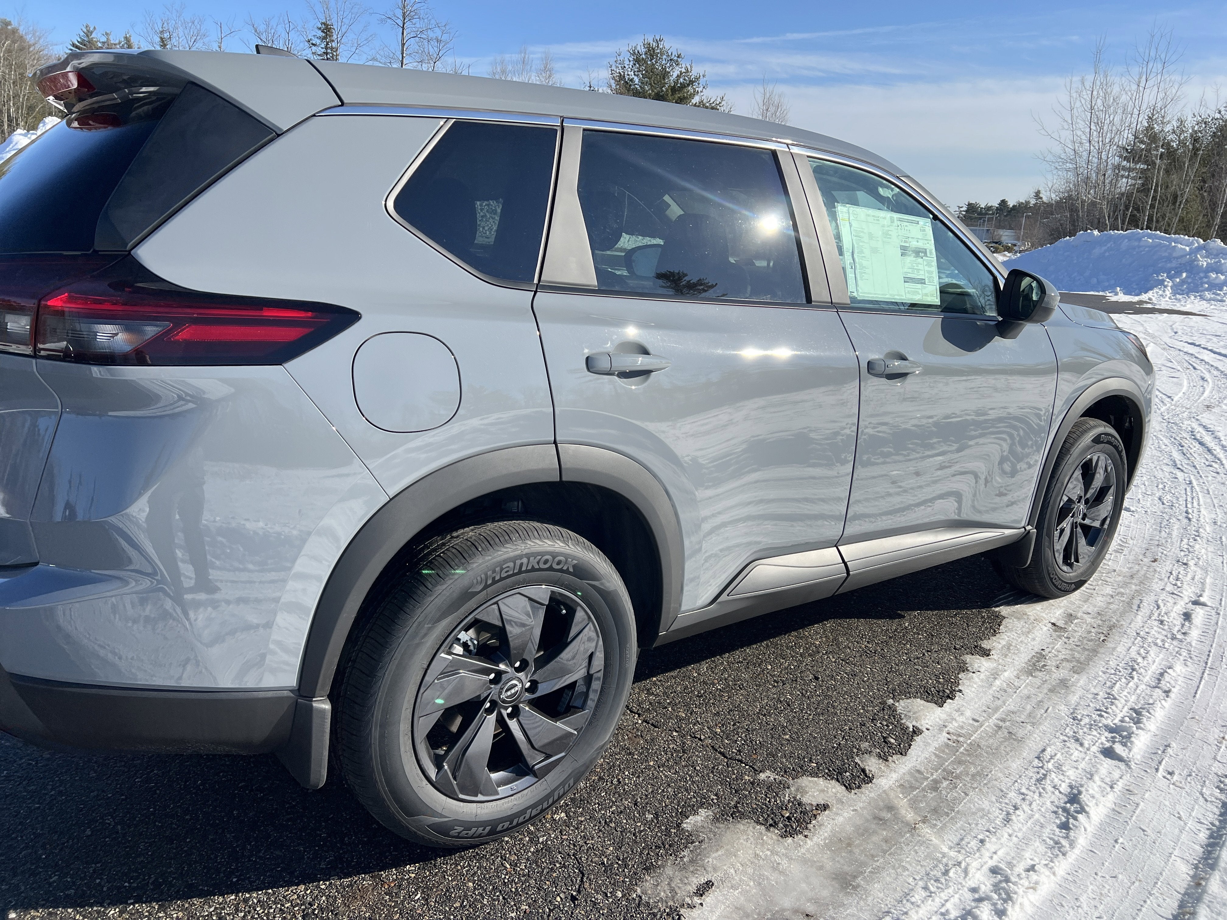 2026 Nissan Rogue SV