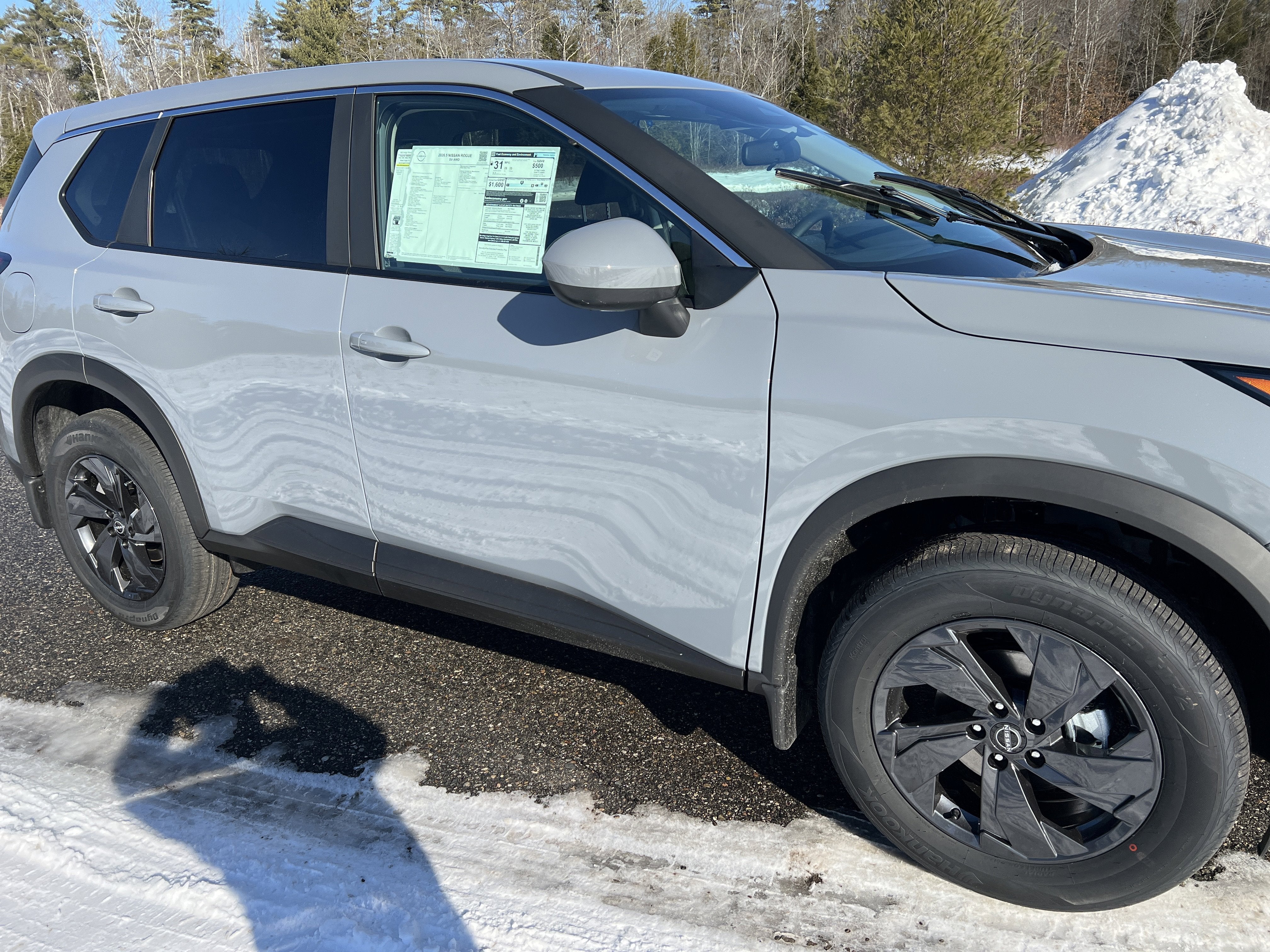 2026 Nissan Rogue SV