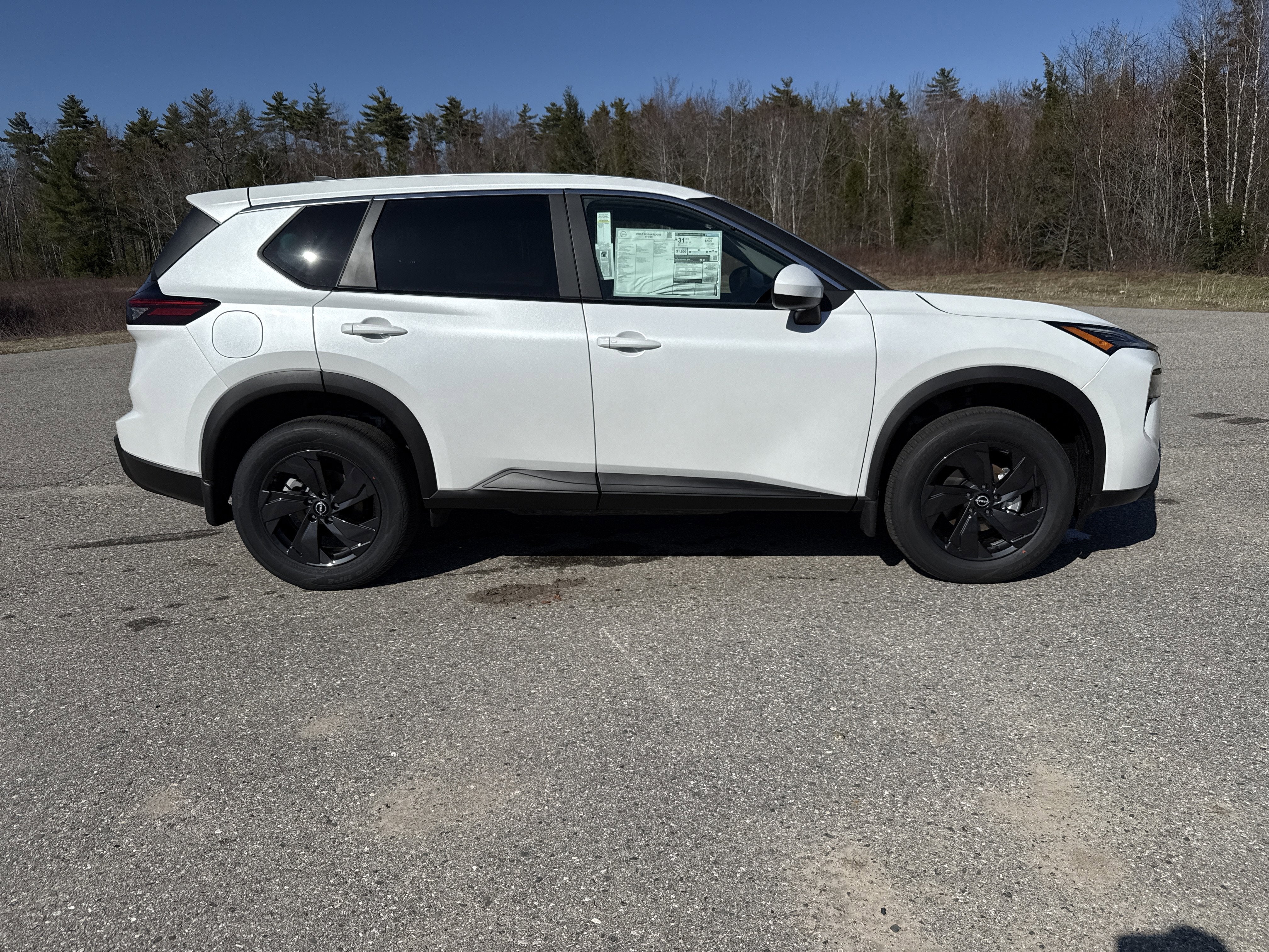 2026 Nissan Rogue SV