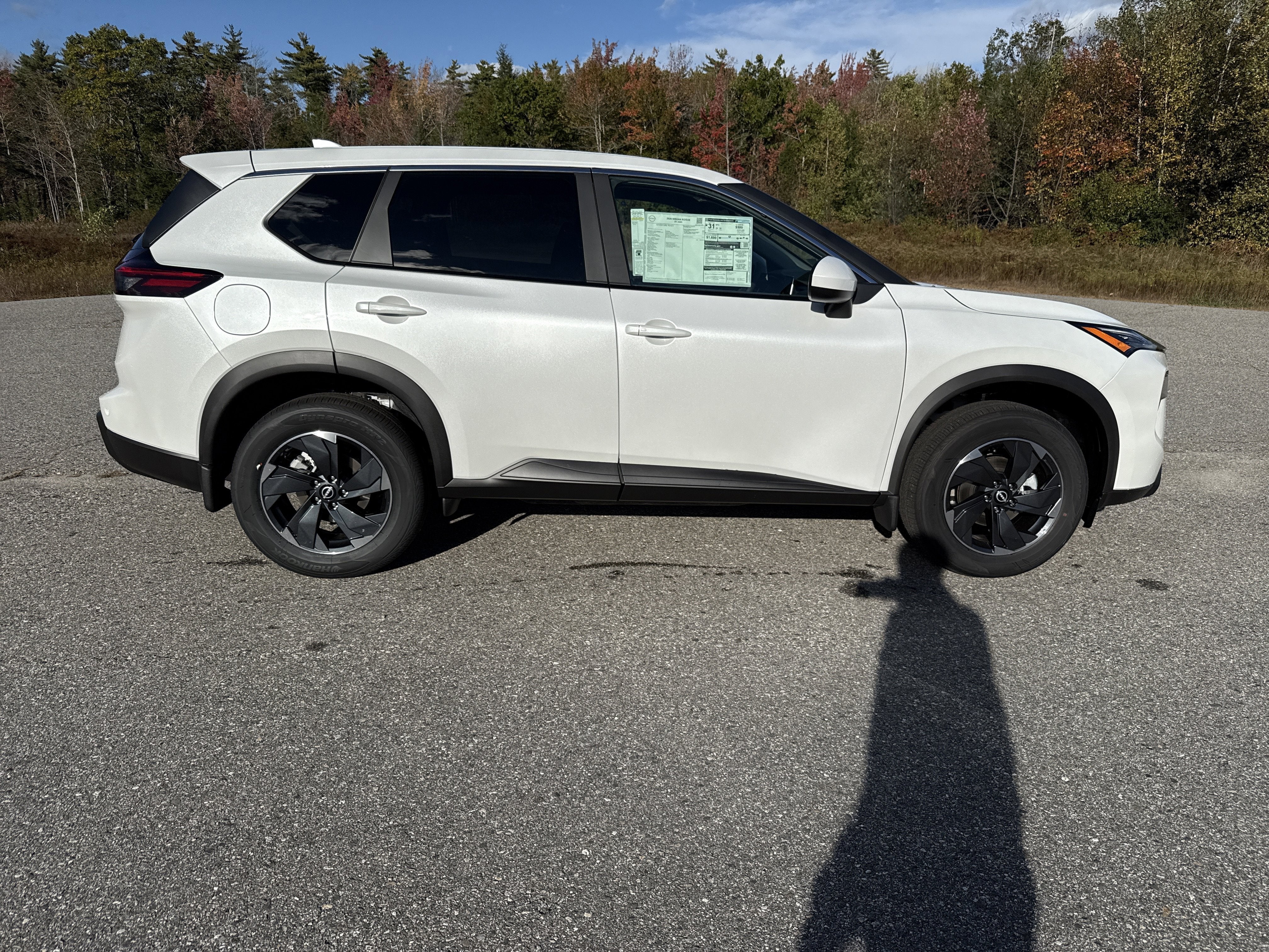 2026 Nissan Rogue SV