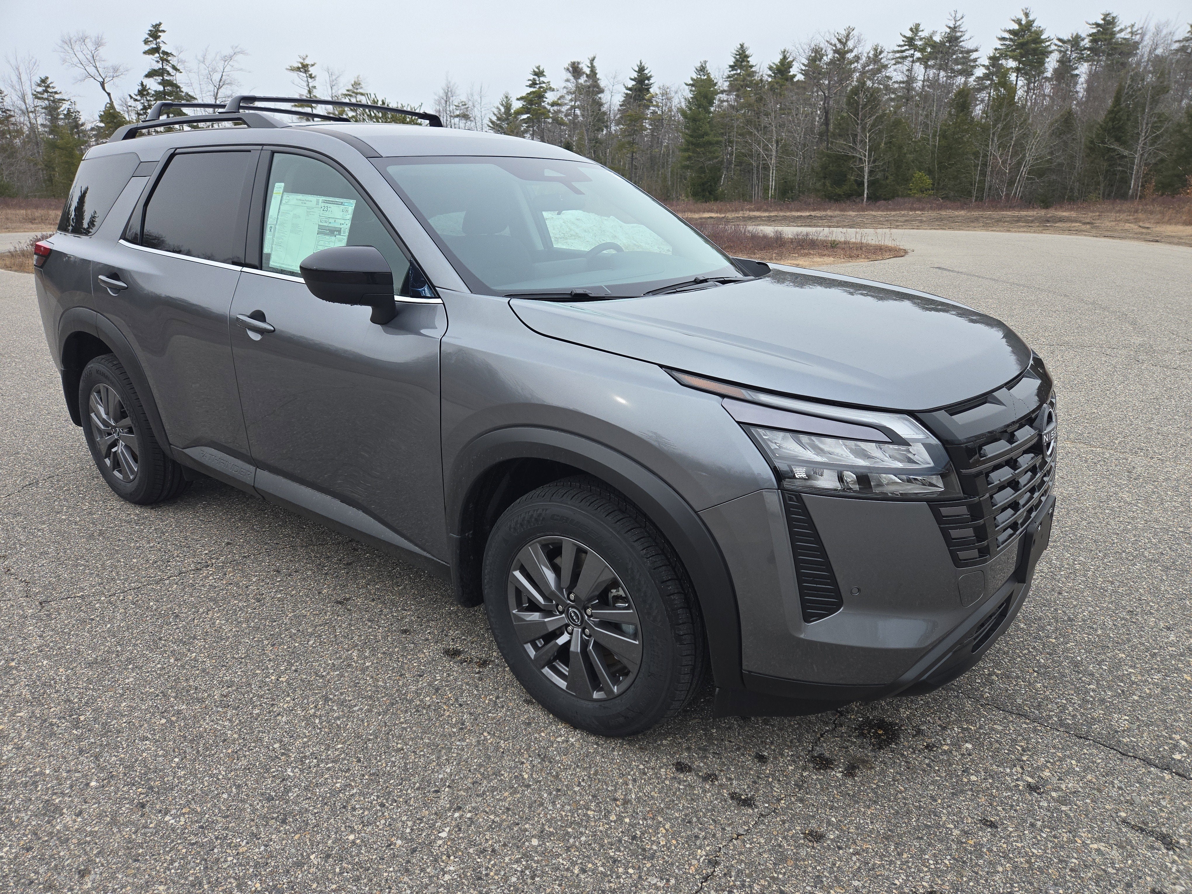 2026 Nissan Pathfinder SV