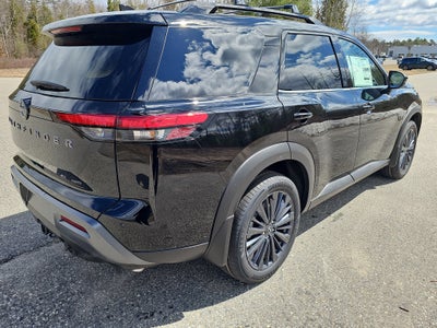 2026 Nissan Pathfinder SL