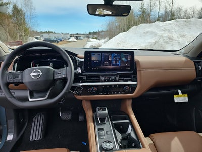 2026 Nissan Pathfinder Platinum