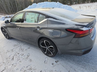 2025 Nissan Altima SR