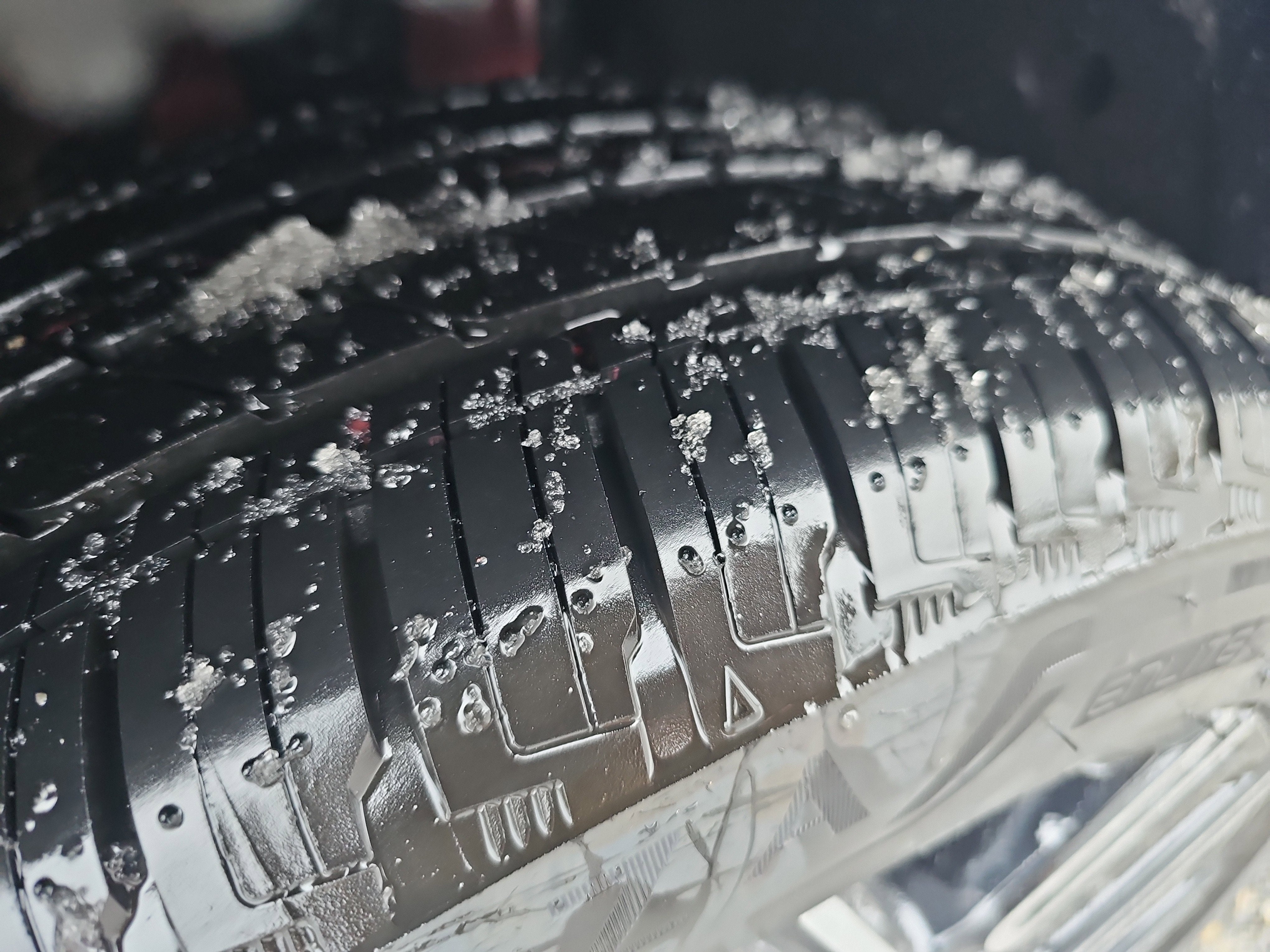 2026 Nissan LEAF PLATINUM+