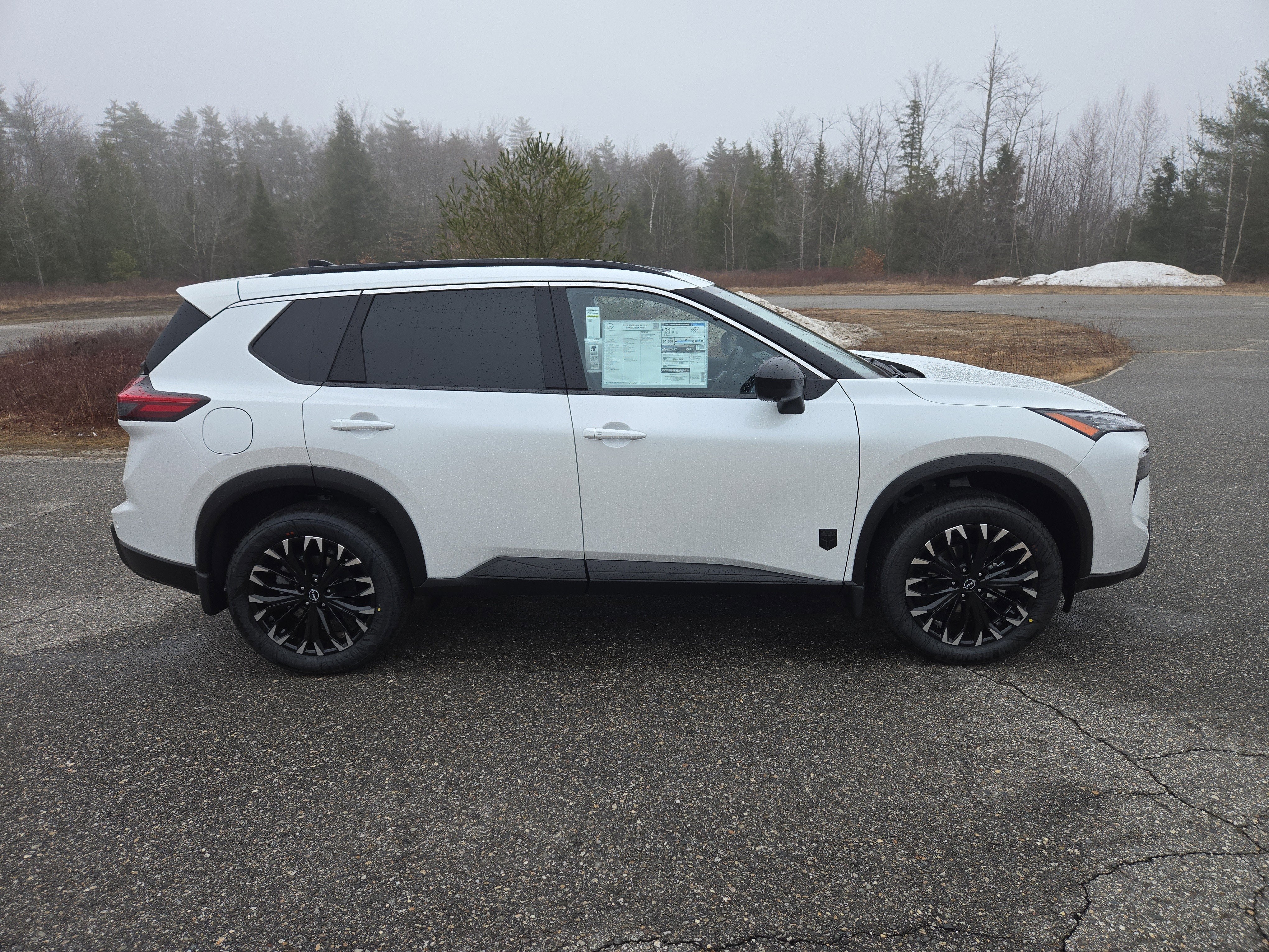 2026 Nissan Rogue Dark Armor