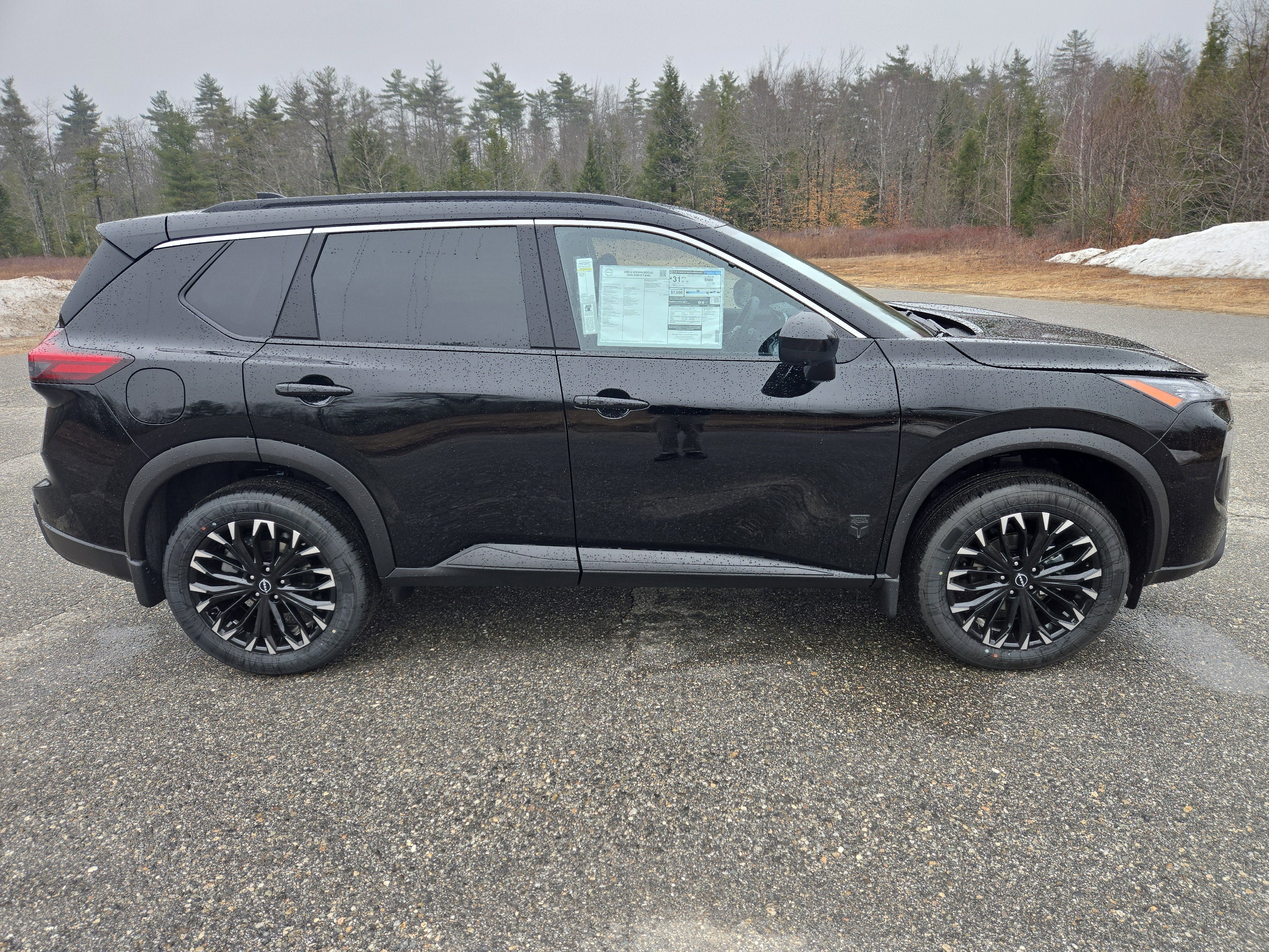 2026 Nissan Rogue Dark Armor