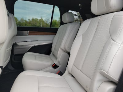 2026 Cadillac VISTIQ Luxury