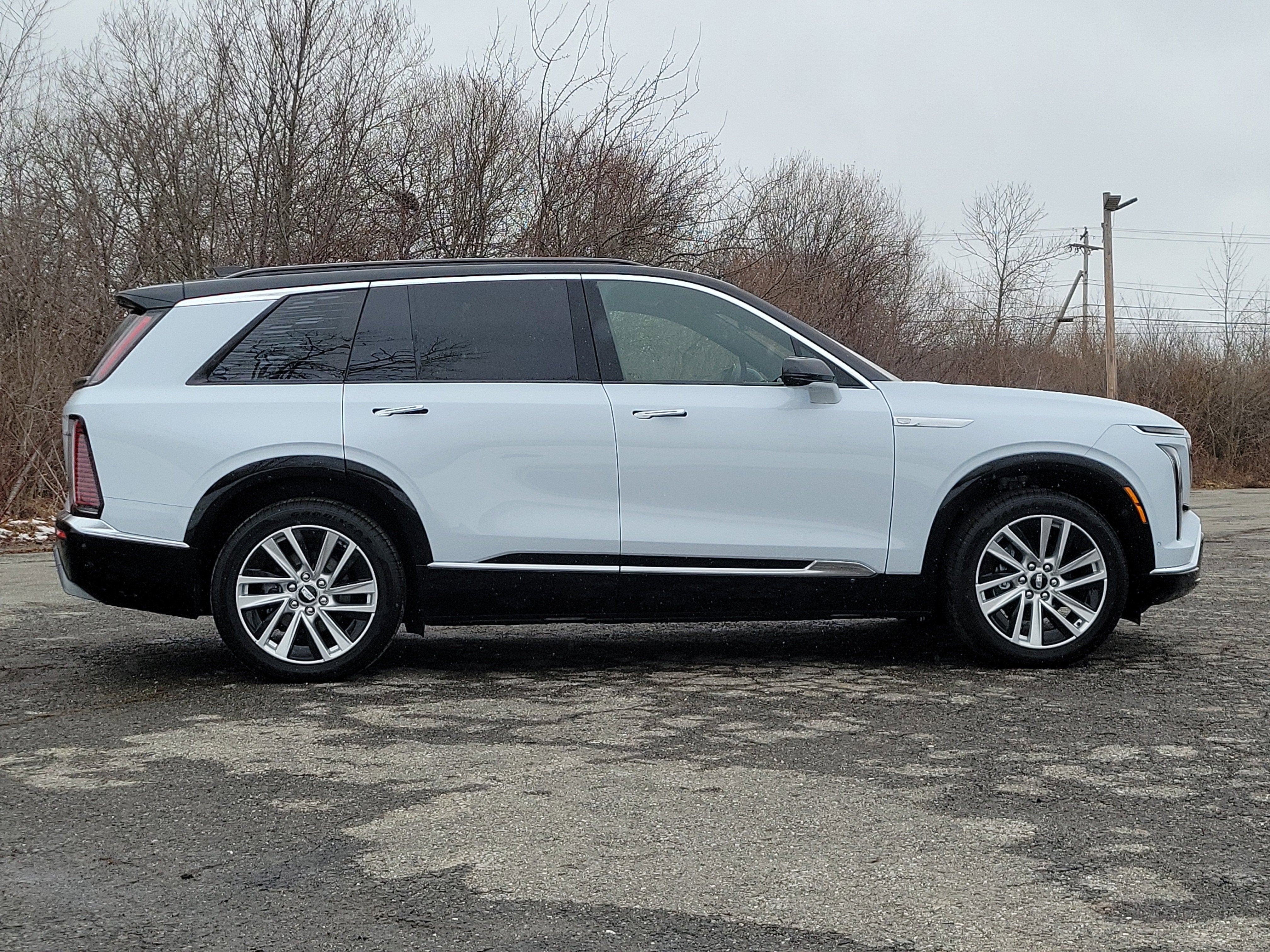 2026 Cadillac VISTIQ Luxury