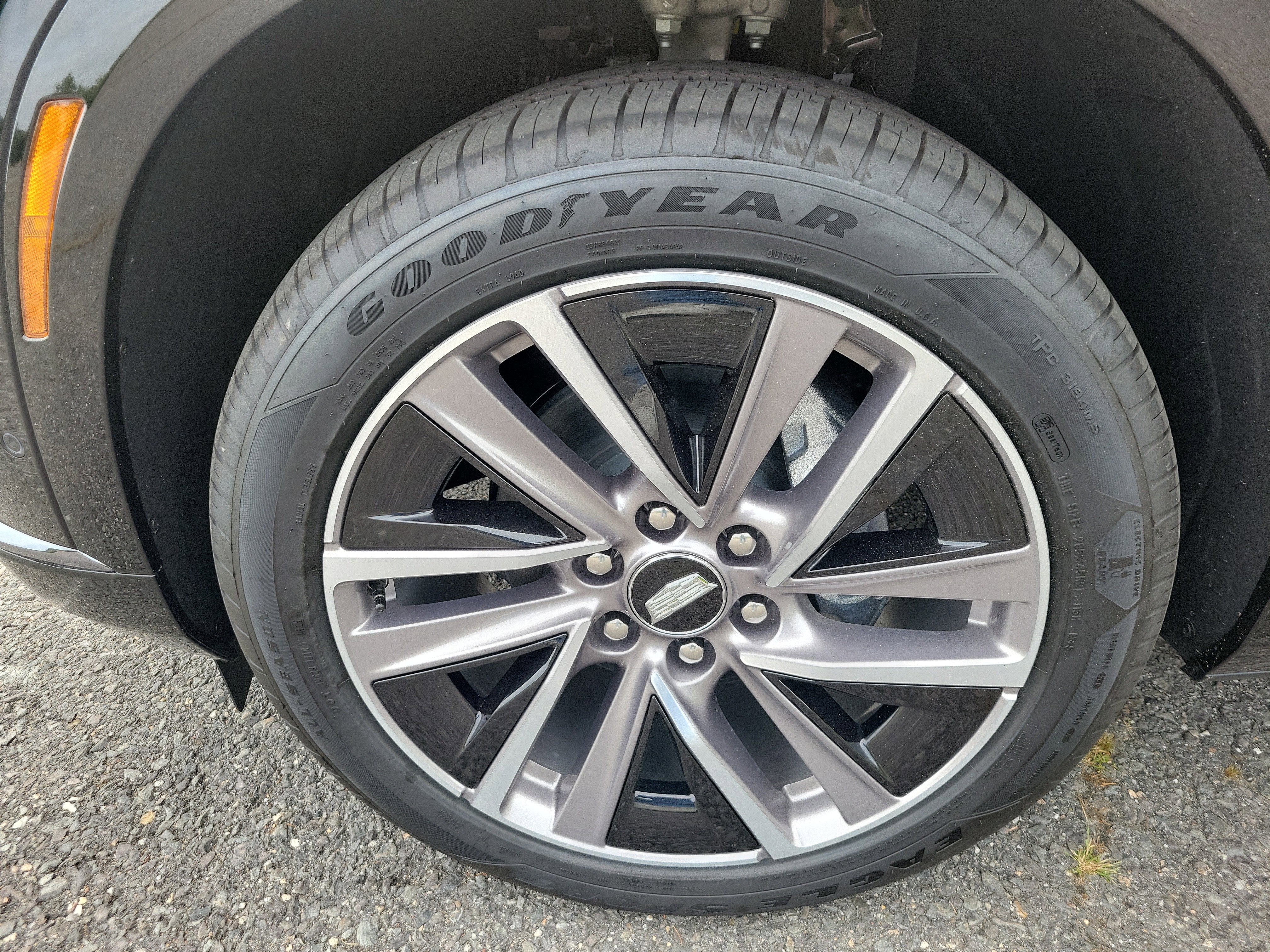 2026 Cadillac VISTIQ Sport