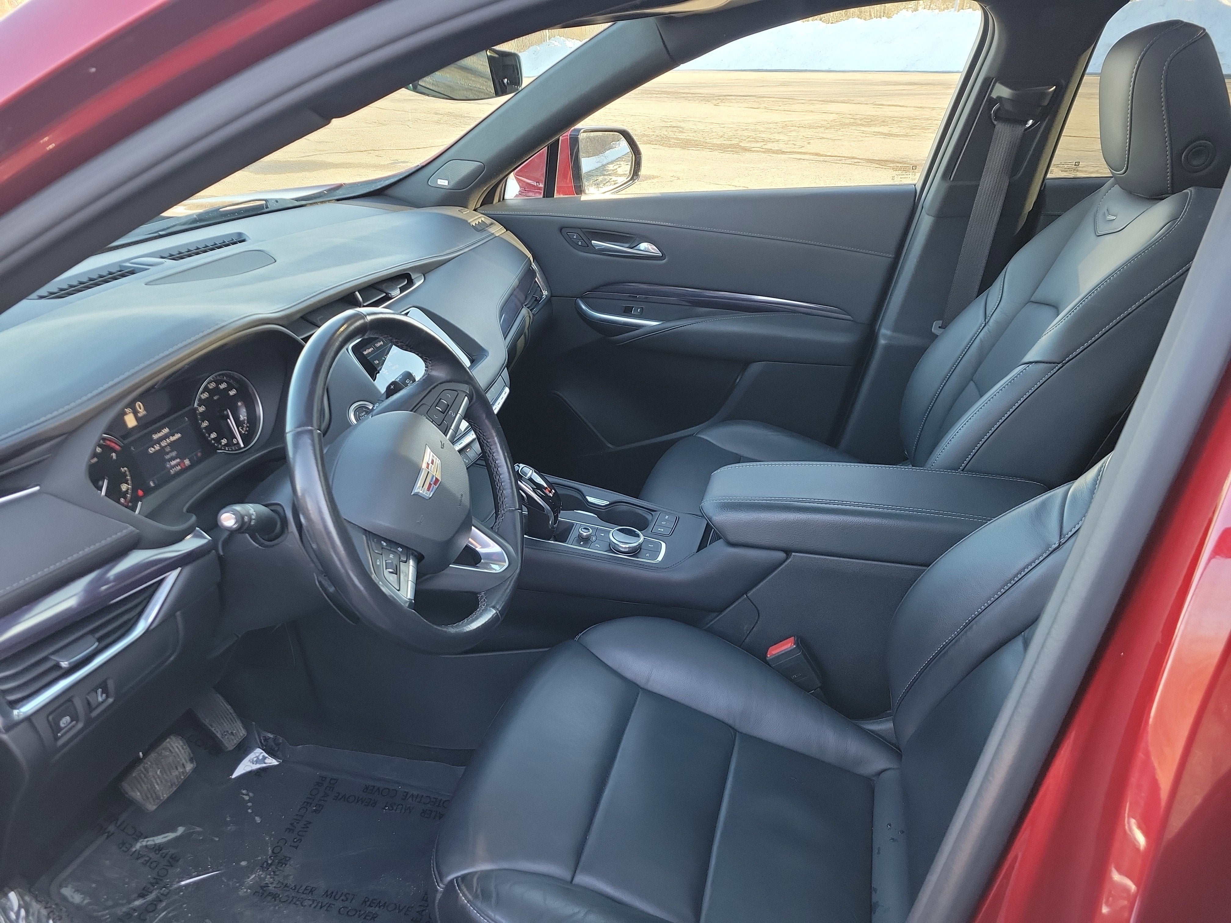 2023 Cadillac XT4 Luxury