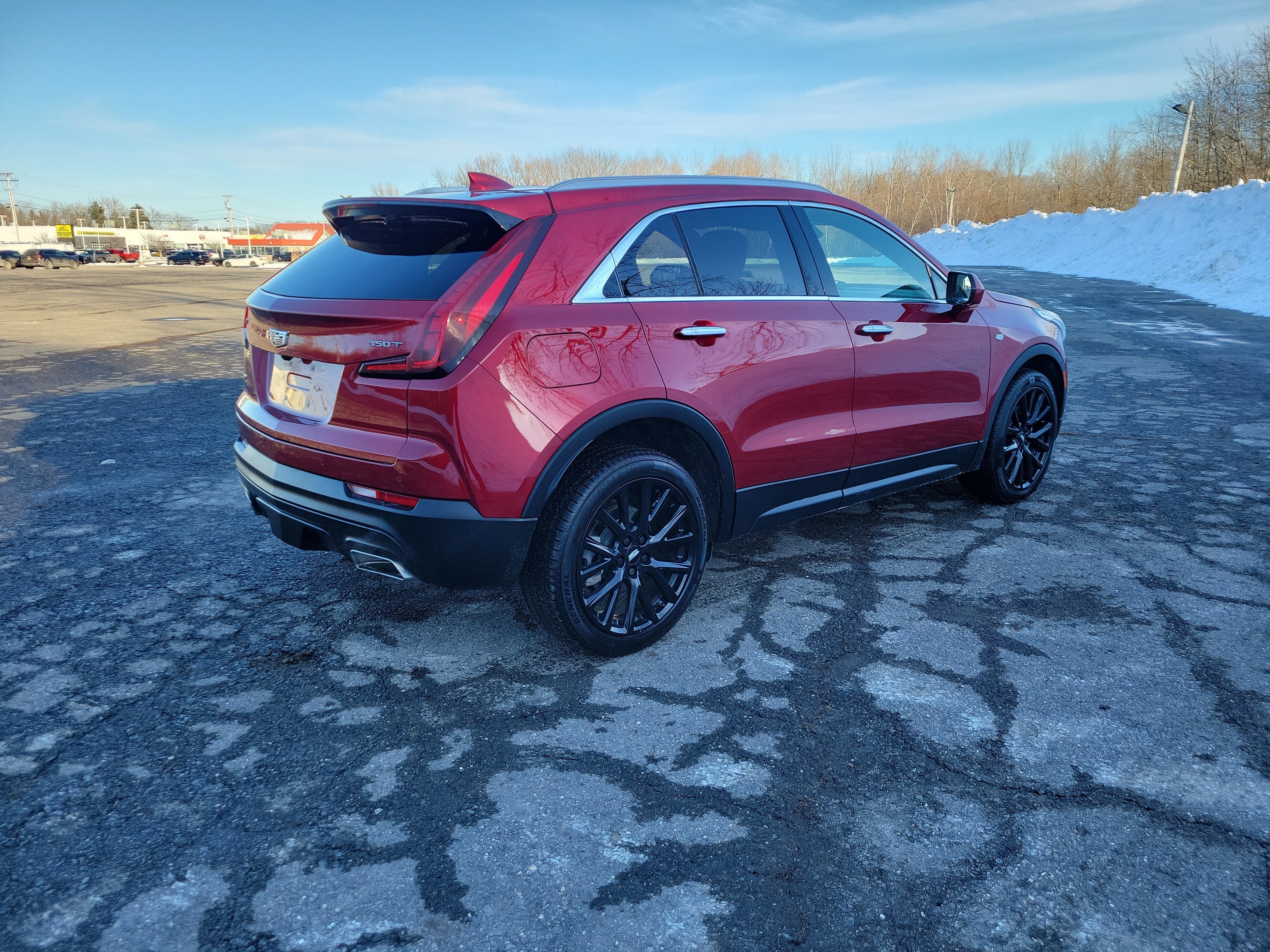 2023 Cadillac XT4 Luxury