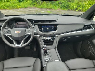 2024 Cadillac XT6 Luxury