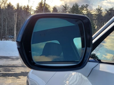 2025 Cadillac LYRIQ Luxury 1