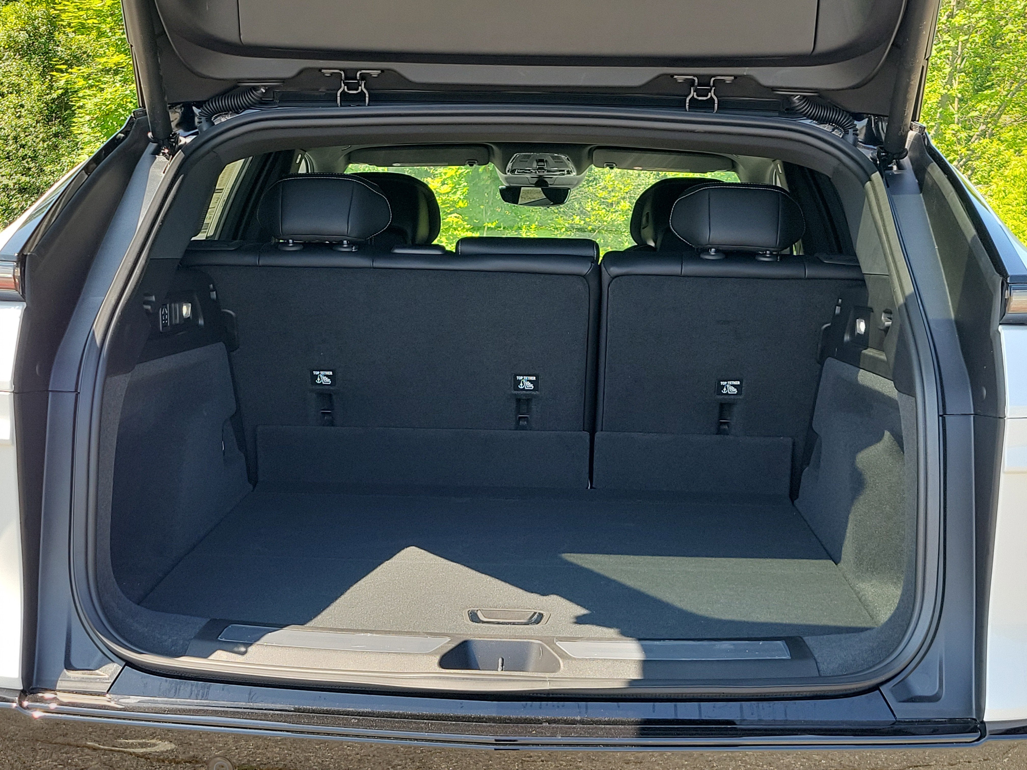 2025 Cadillac LYRIQ Sport 2