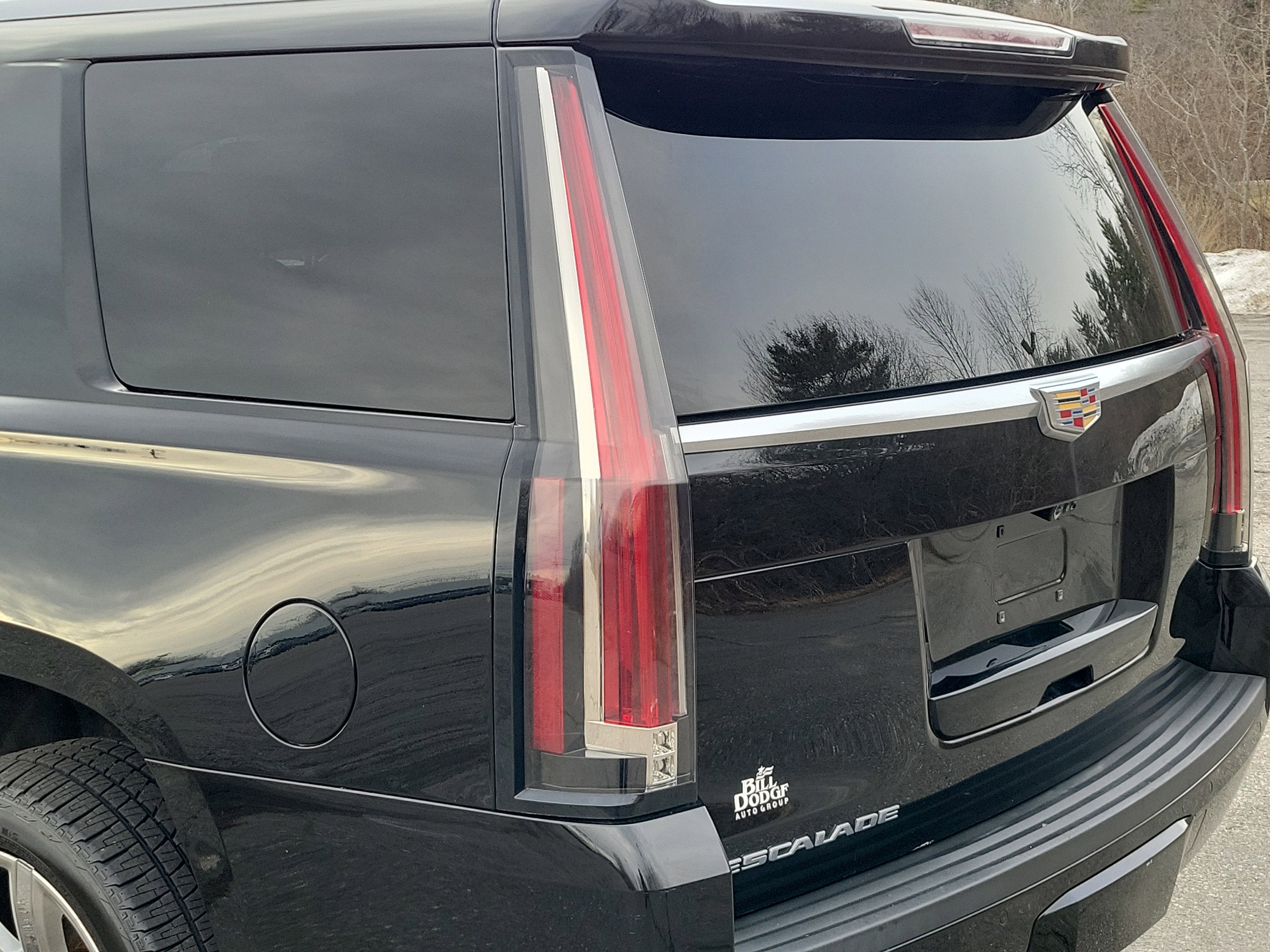 2019 Cadillac Escalade Luxury