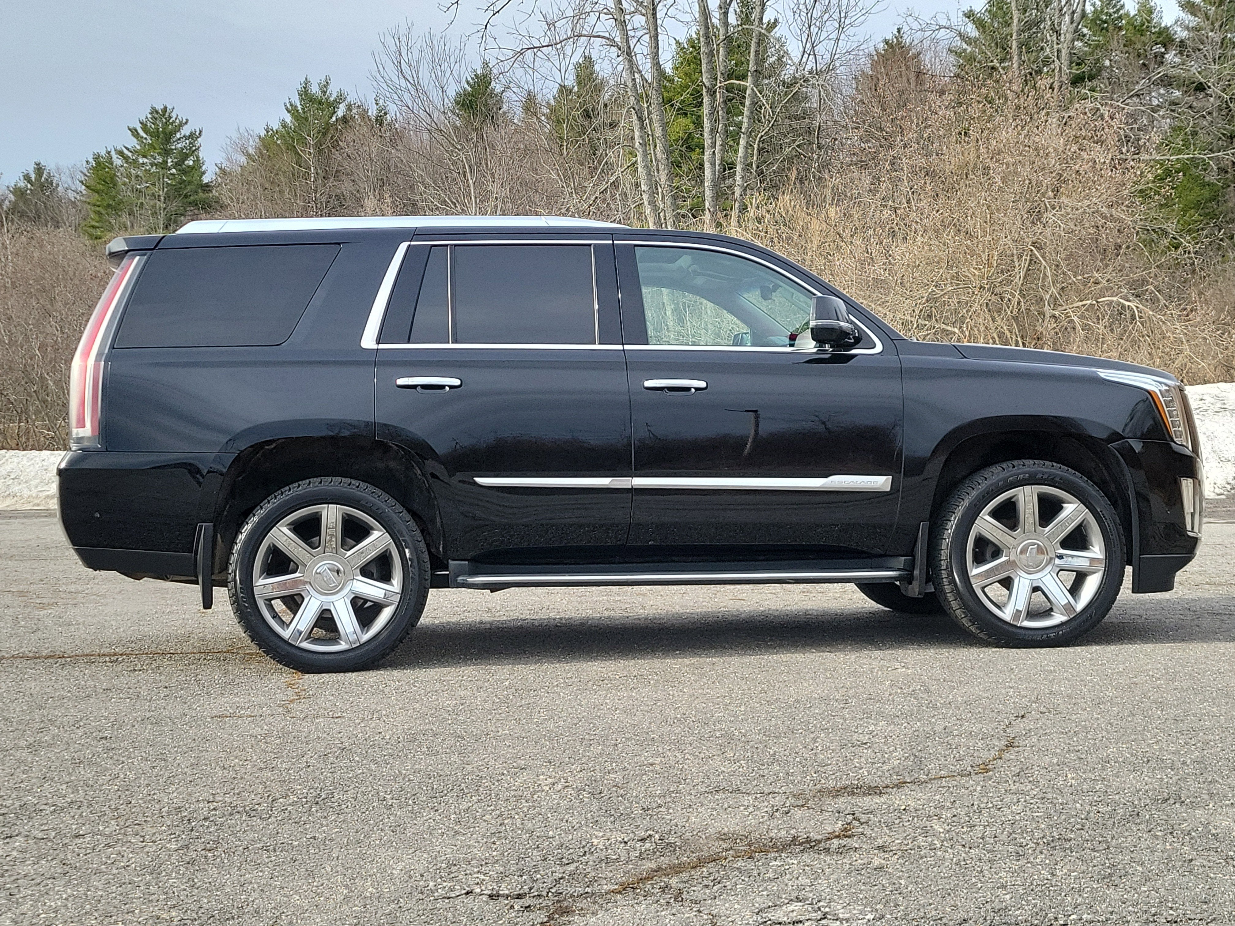2019 Cadillac Escalade Luxury