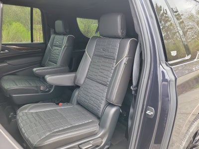2023 Cadillac Escalade ESV Sport Platinum
