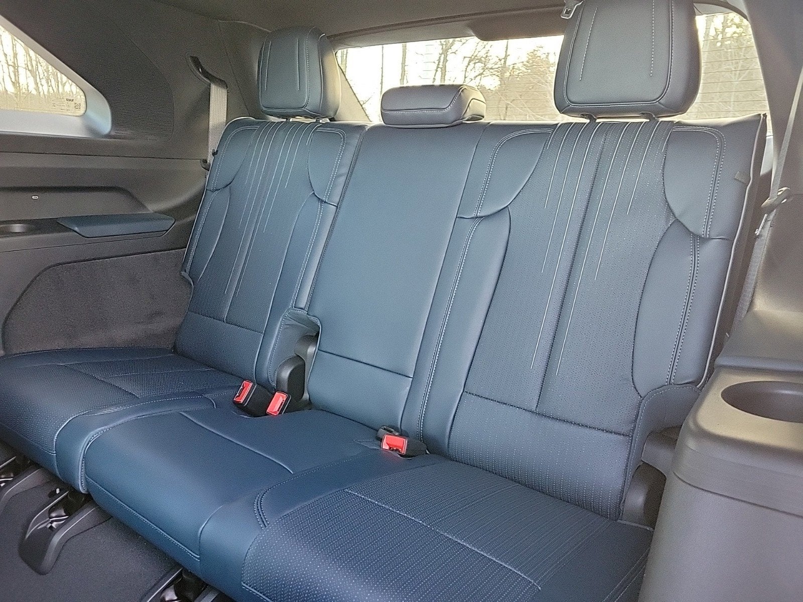 2025 Cadillac ESCALADE IQ Luxury 2