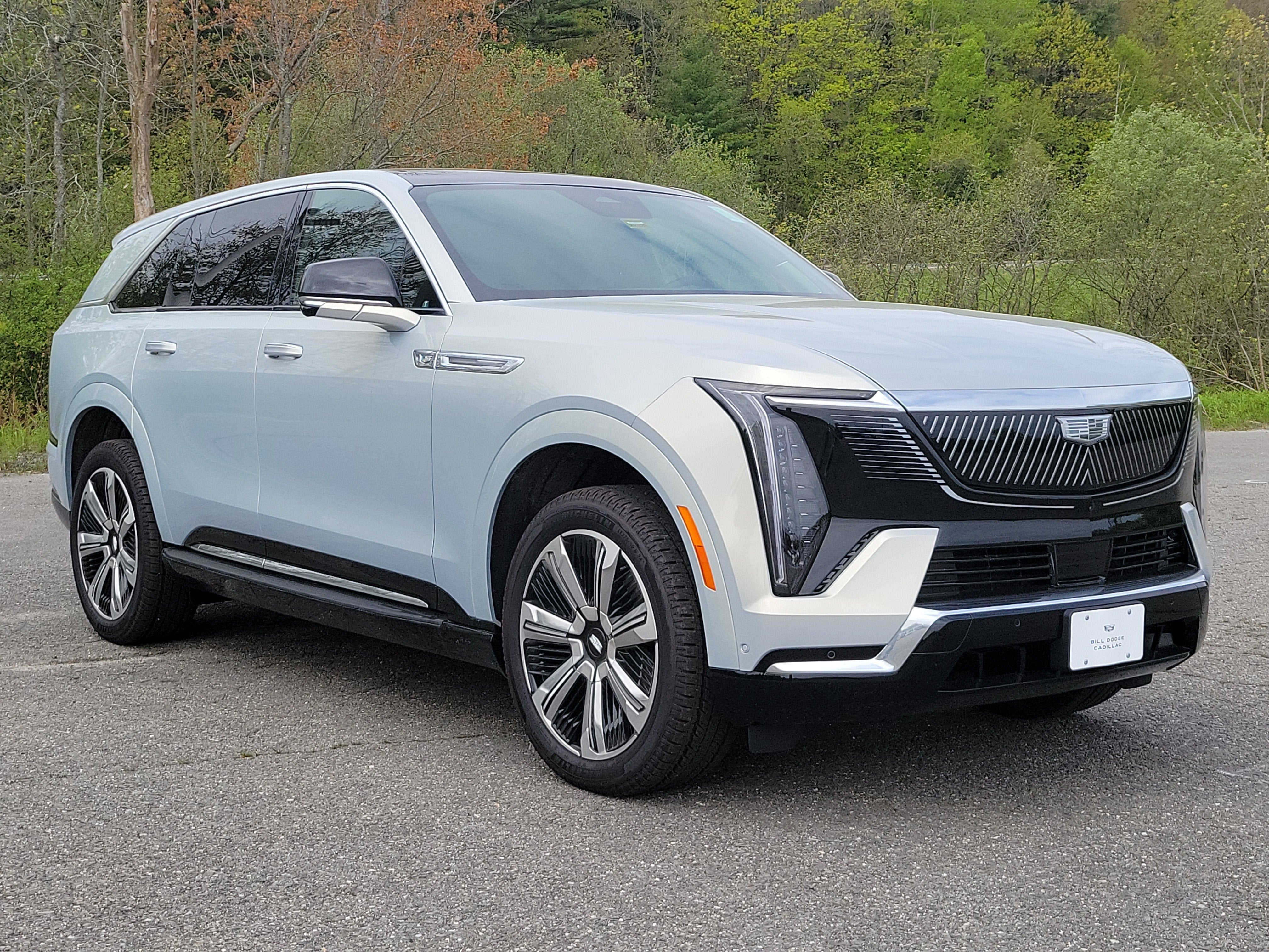 2025 Cadillac ESCALADE IQ Luxury 2