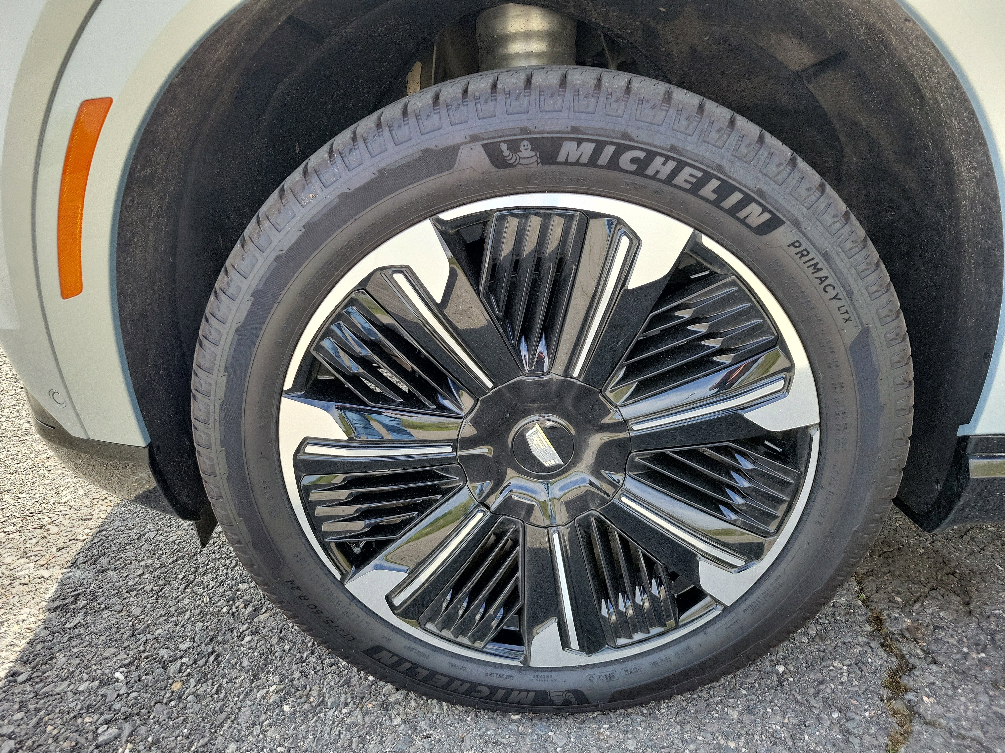 2025 Cadillac ESCALADE IQ Sport 1