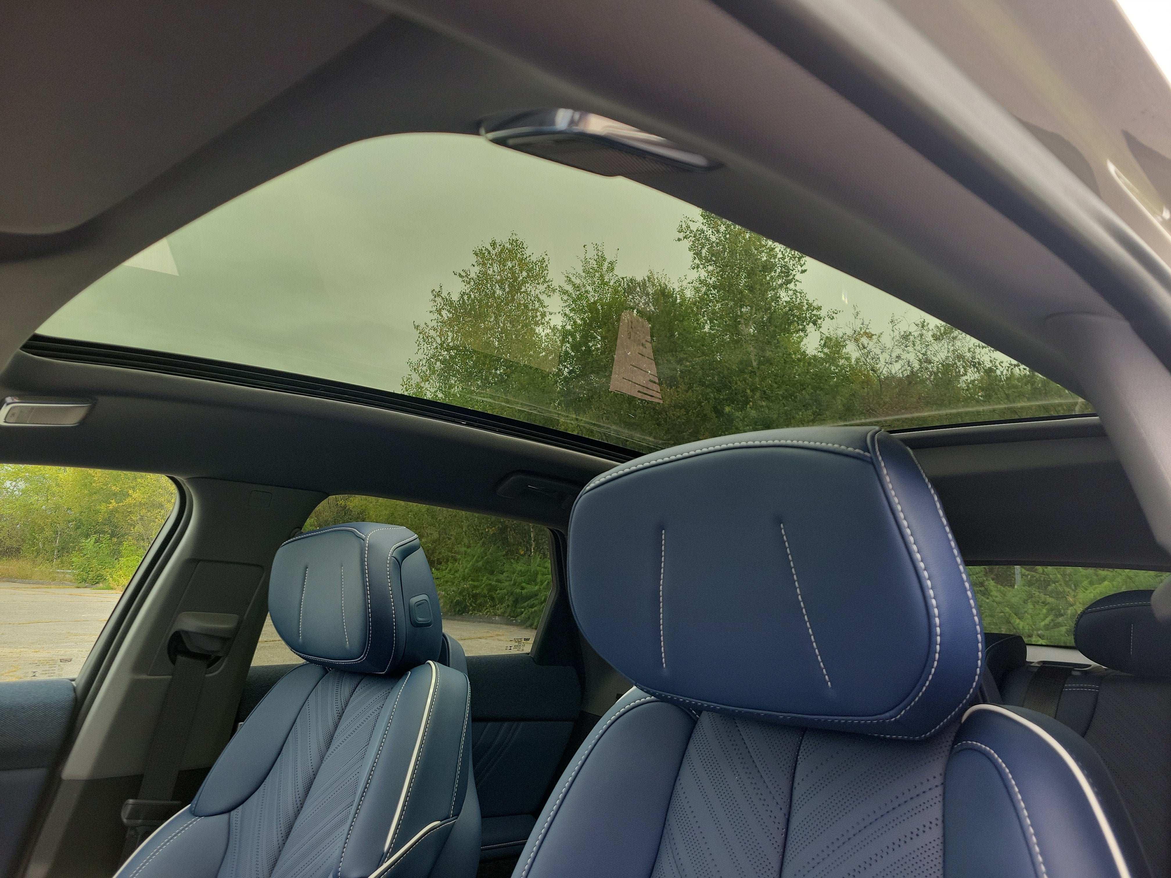 2027 Cadillac OPTIQ Premium Luxury