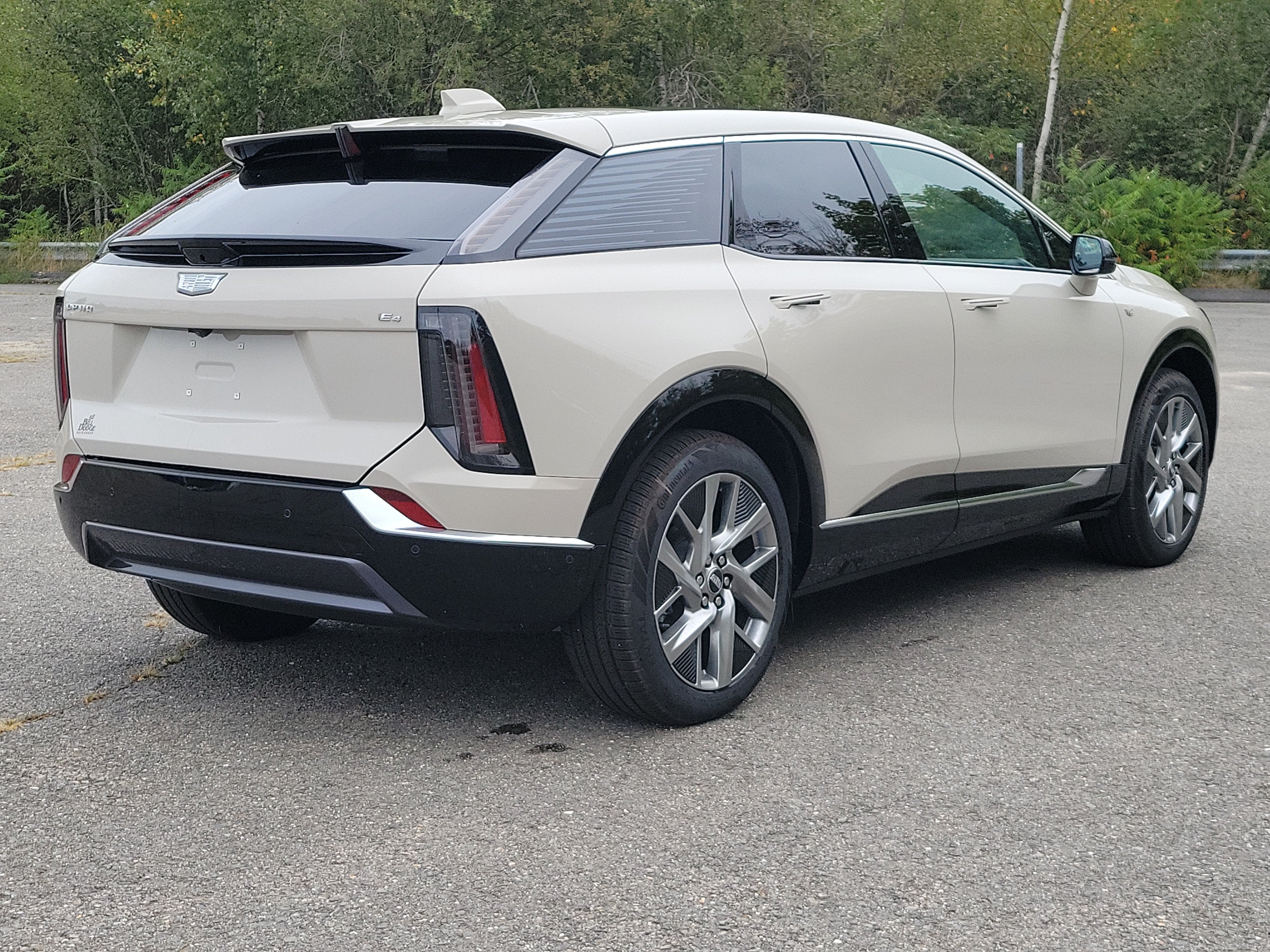 2027 Cadillac OPTIQ Premium Luxury
