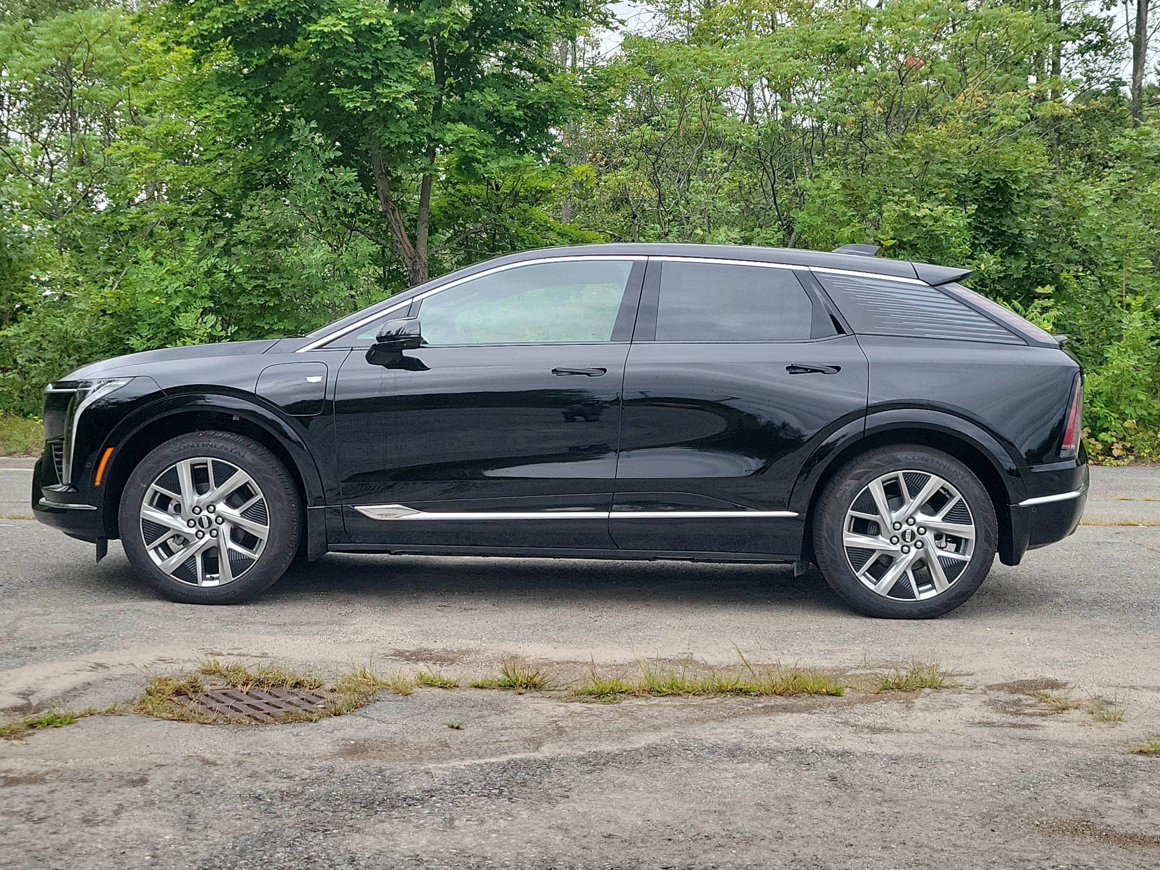 2027 Cadillac OPTIQ Premium Luxury