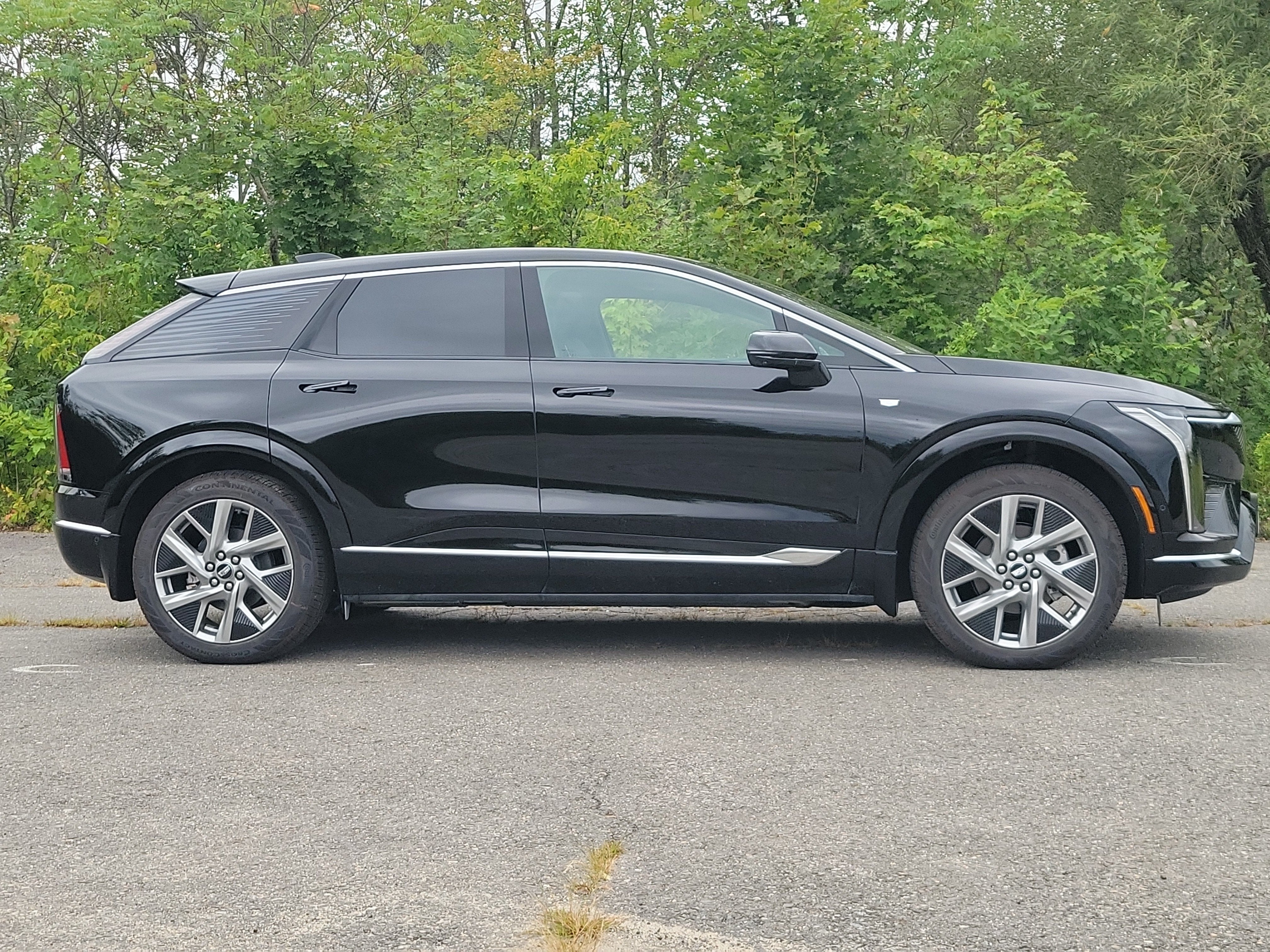 2027 Cadillac OPTIQ Premium Luxury