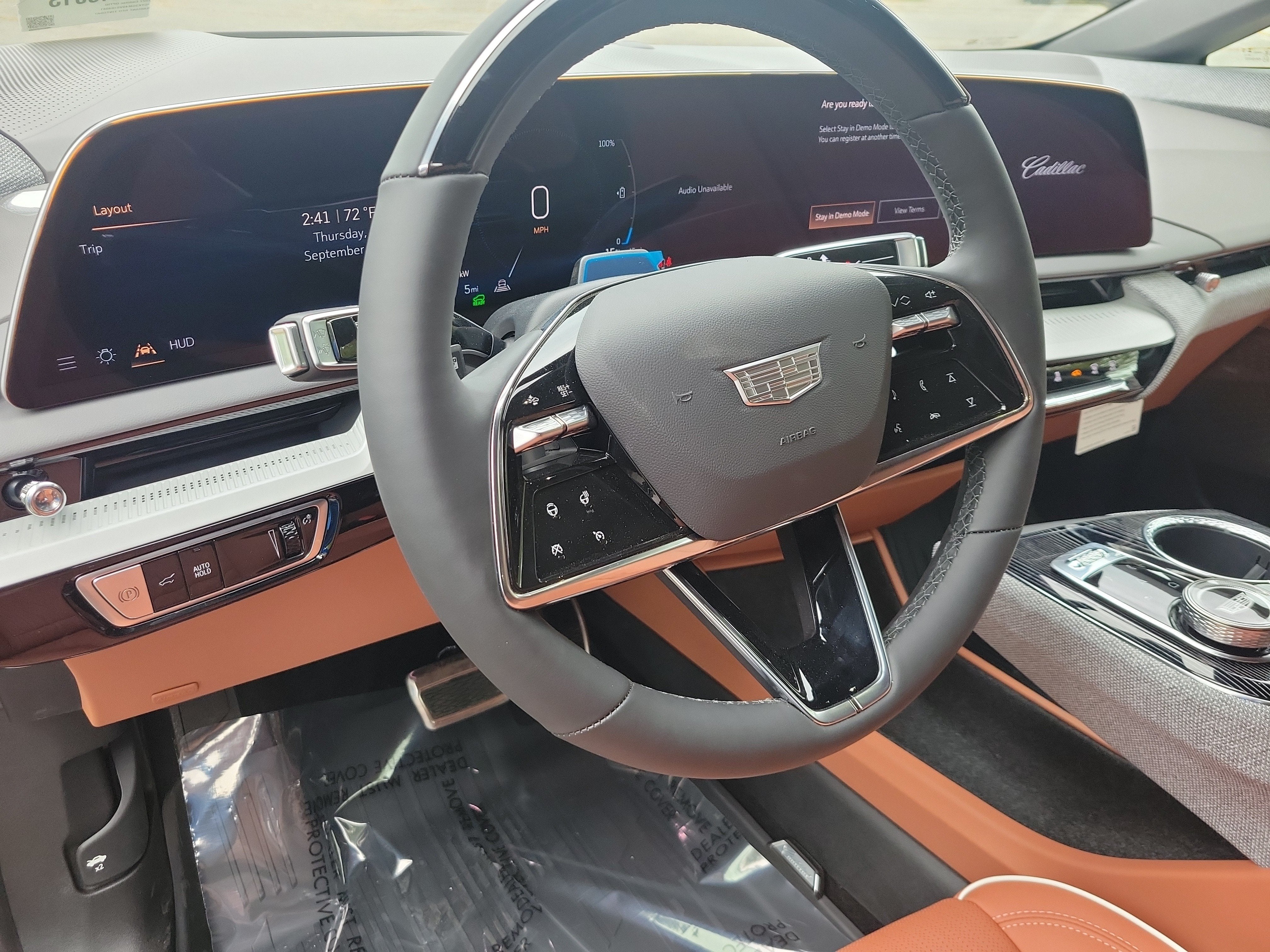 2027 Cadillac OPTIQ Premium Luxury