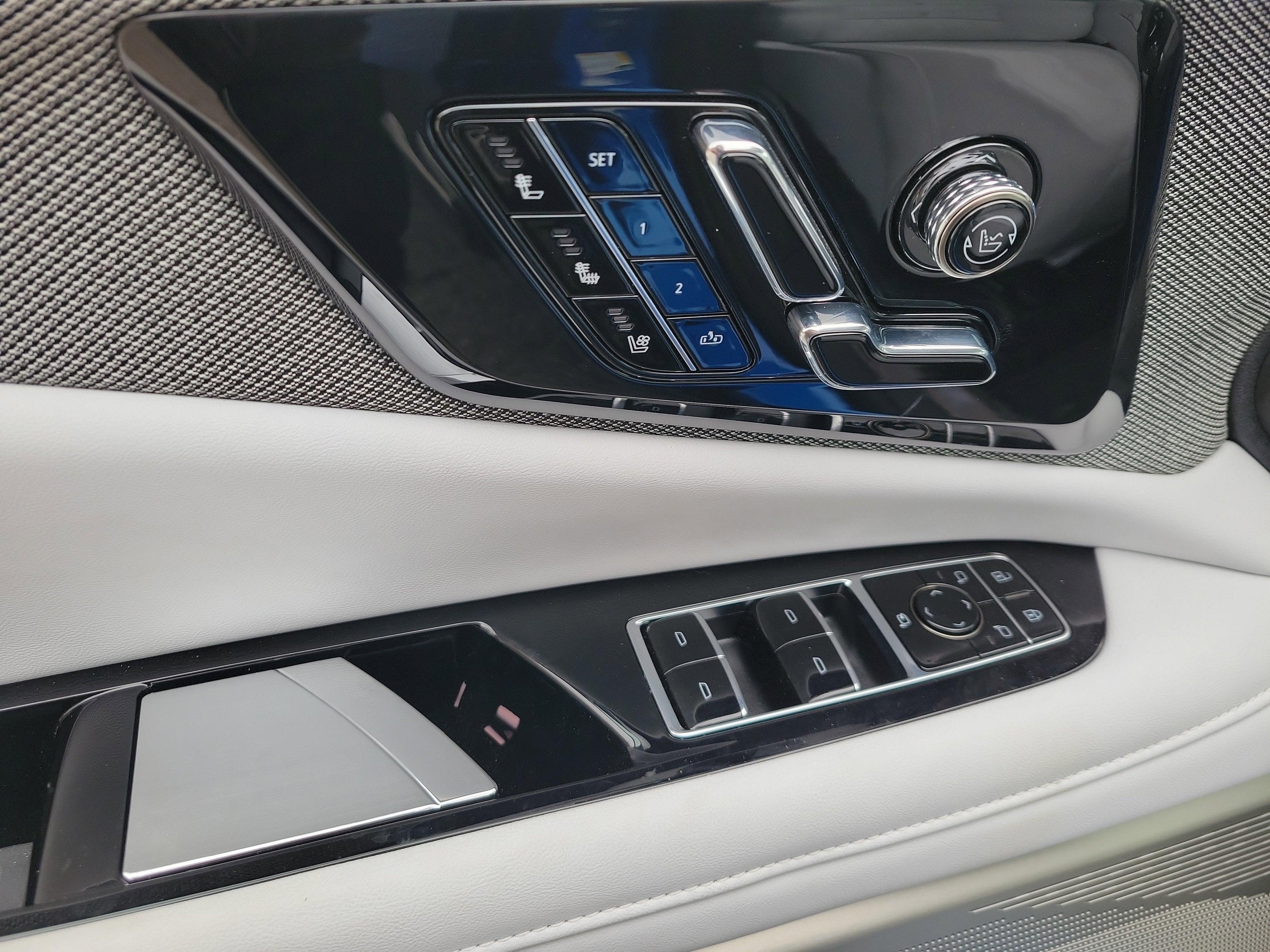 2026 Cadillac OPTIQ Premium Luxury