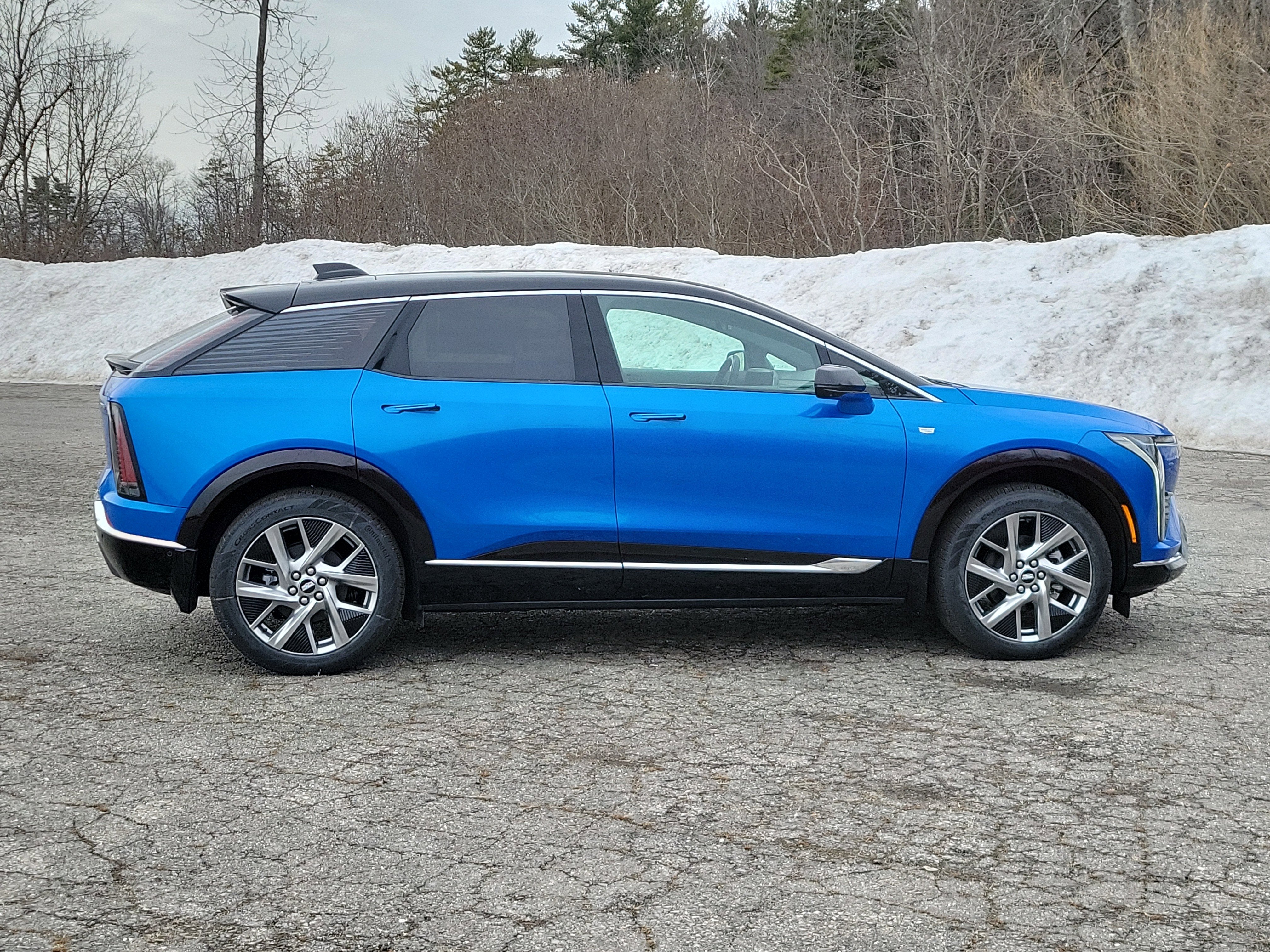 2026 Cadillac OPTIQ Premium Luxury