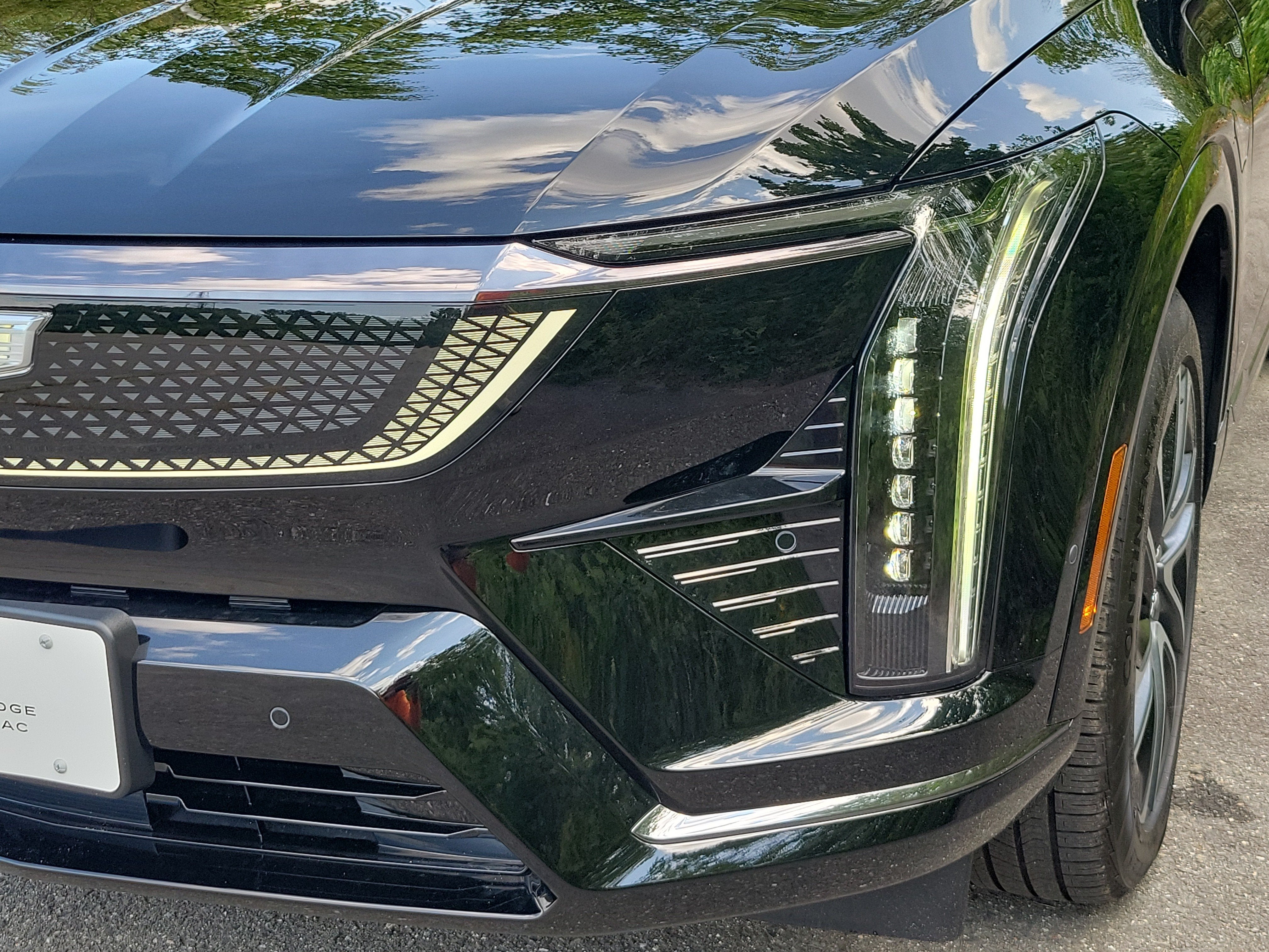 2027 Cadillac OPTIQ Sport