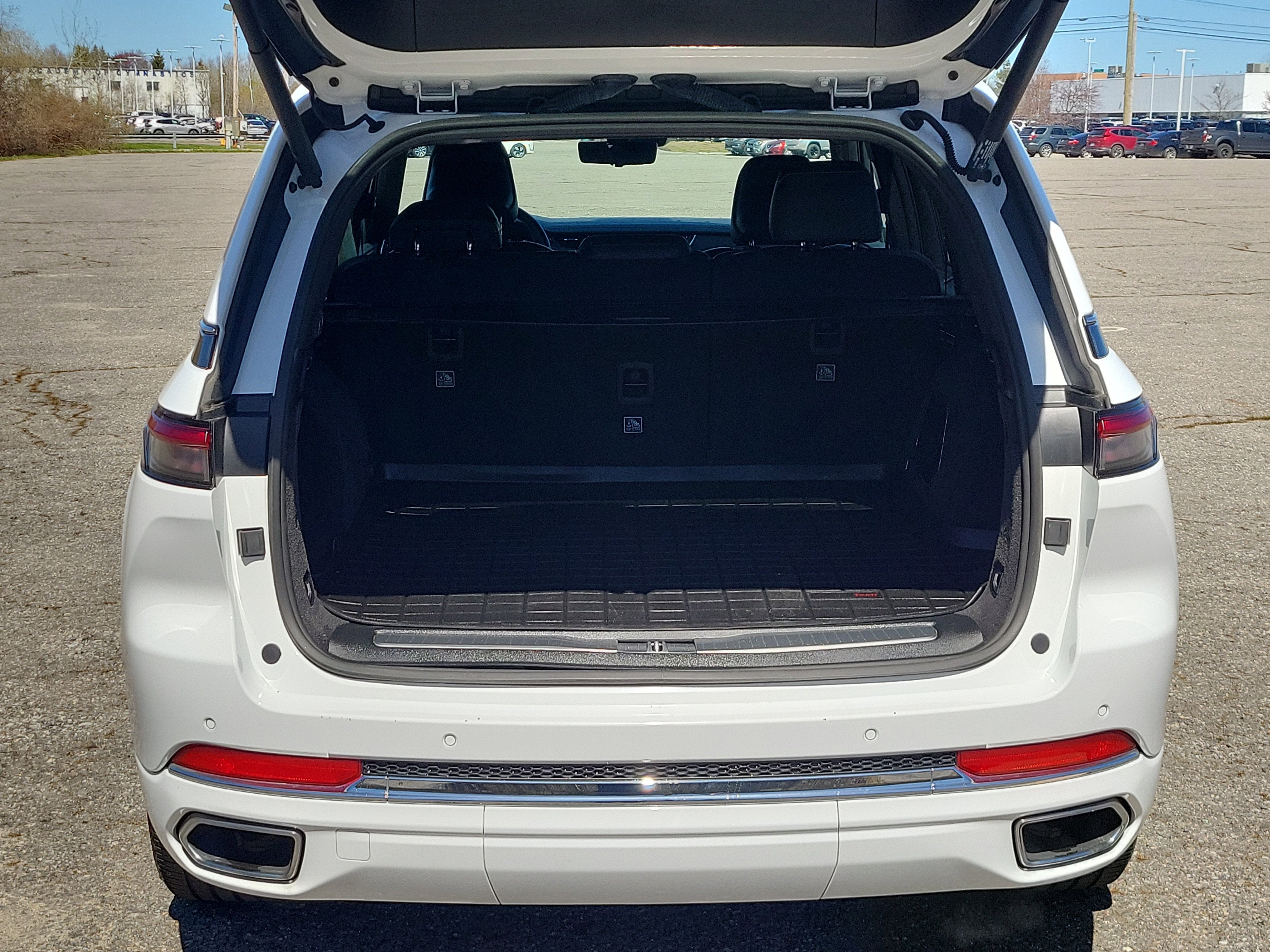 2025 Jeep Grand Cherokee Overland 4x4
