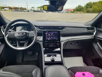 2024 Jeep Grand Cherokee L Altitude 4x2